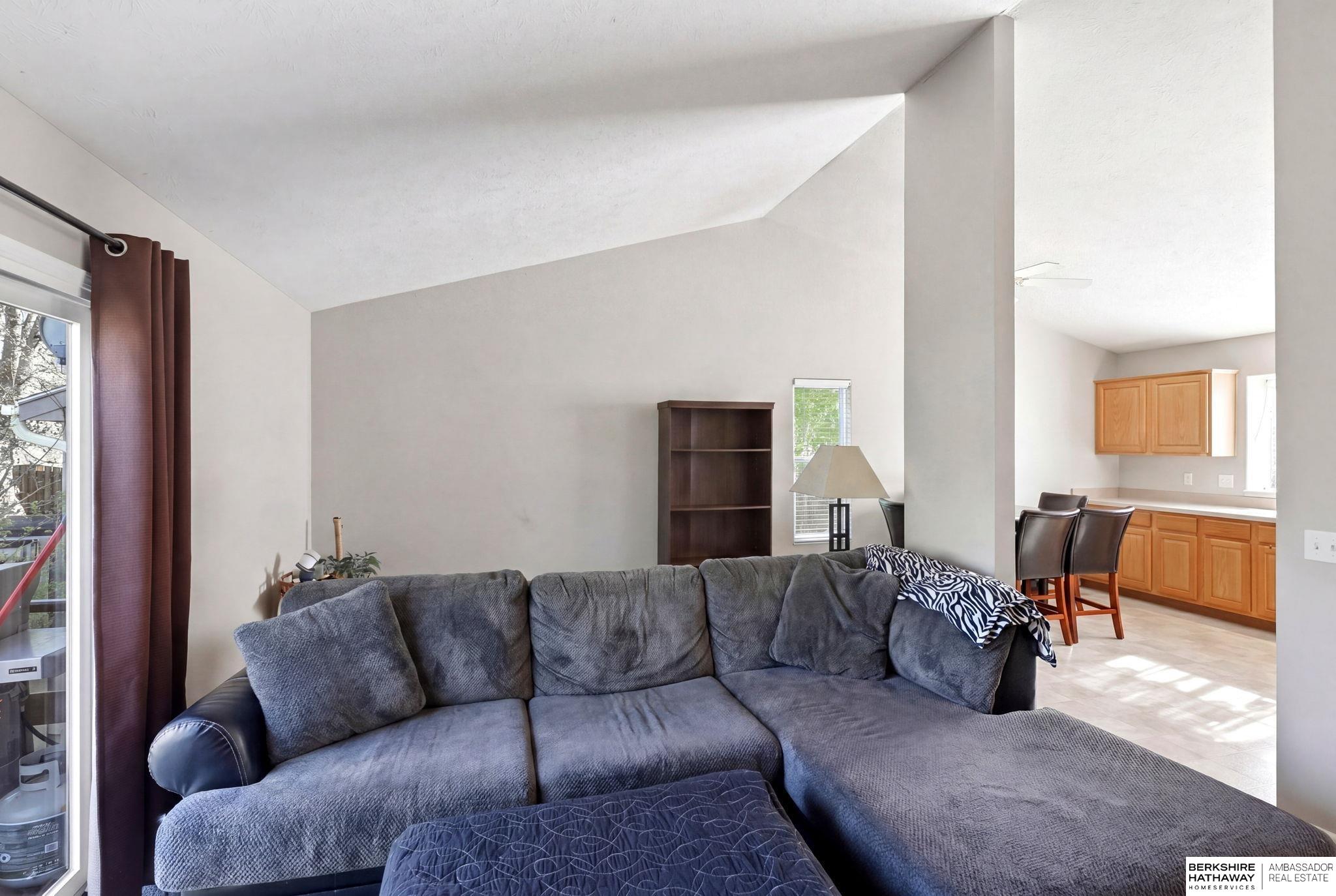 8929 78th Avenue Circle, Omaha, NE, 68122