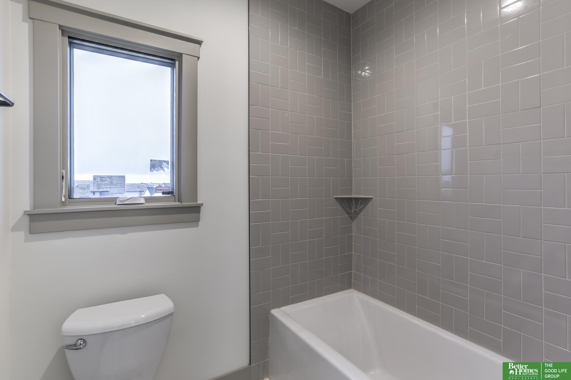 20970 Polk Street, Omaha, NE, 68022