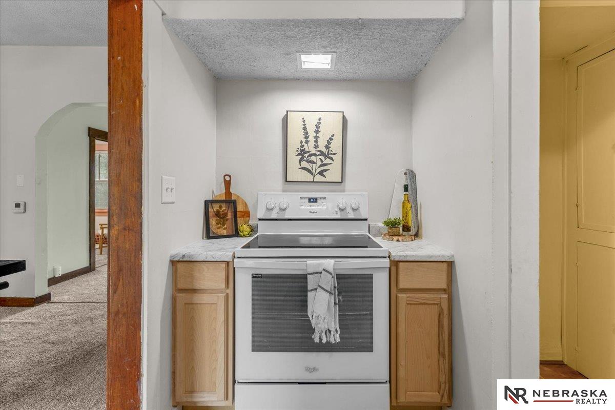 2244 S 33rd Street, Lincoln, NE, 68506