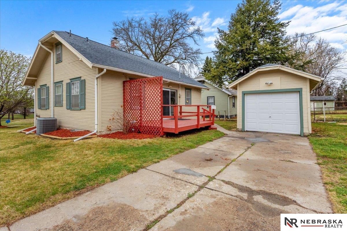 2244 S 33rd Street, Lincoln, NE, 68506