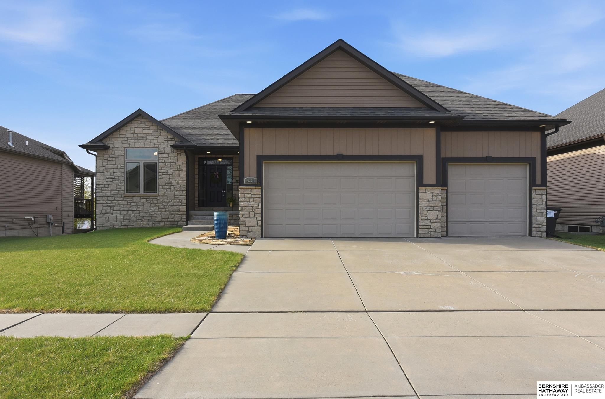 7320 Augustine Avenue, Lincoln, NE, 68516