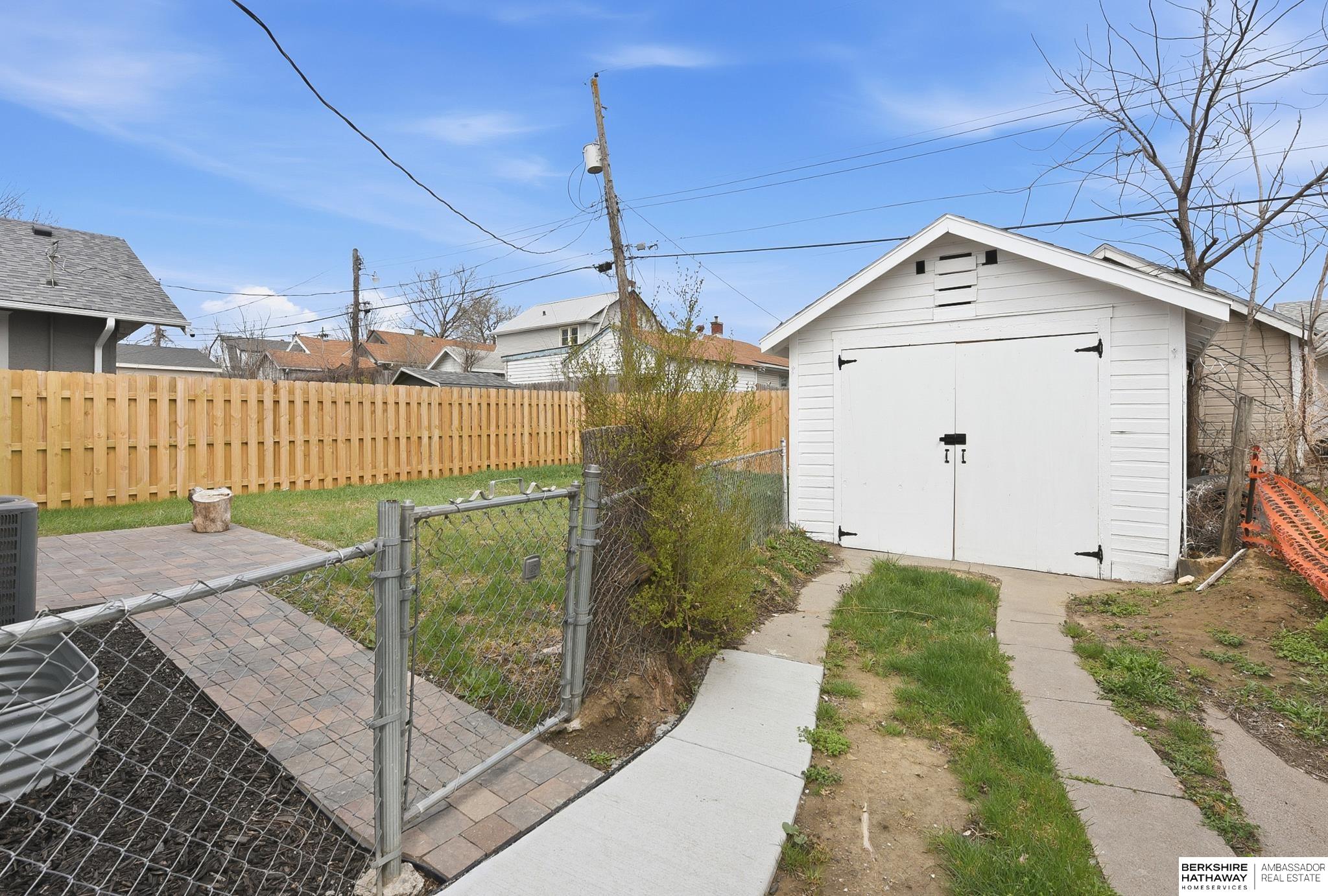2730 Whitmore Street, Omaha, NE, 68112