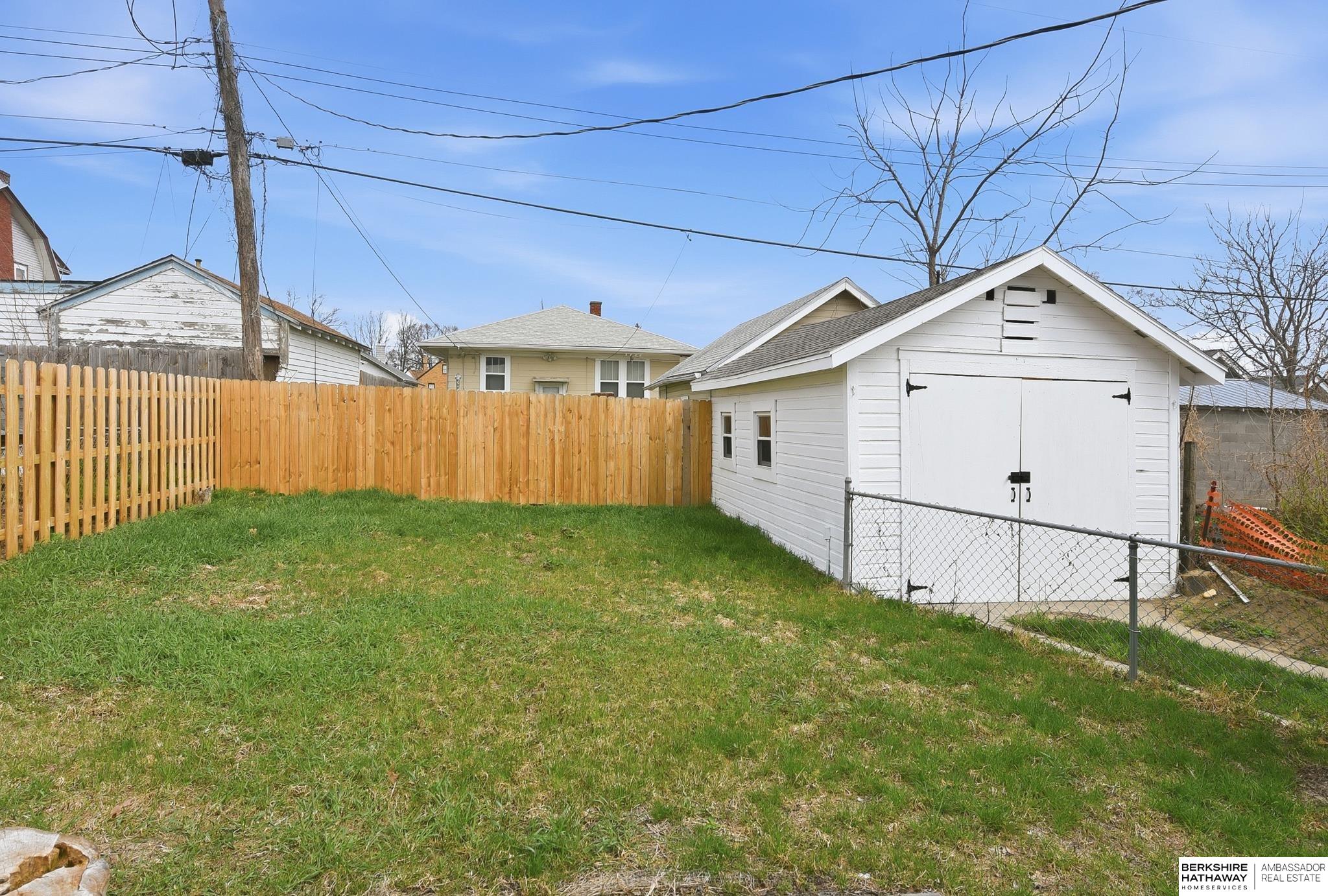 2730 Whitmore Street, Omaha, NE, 68112