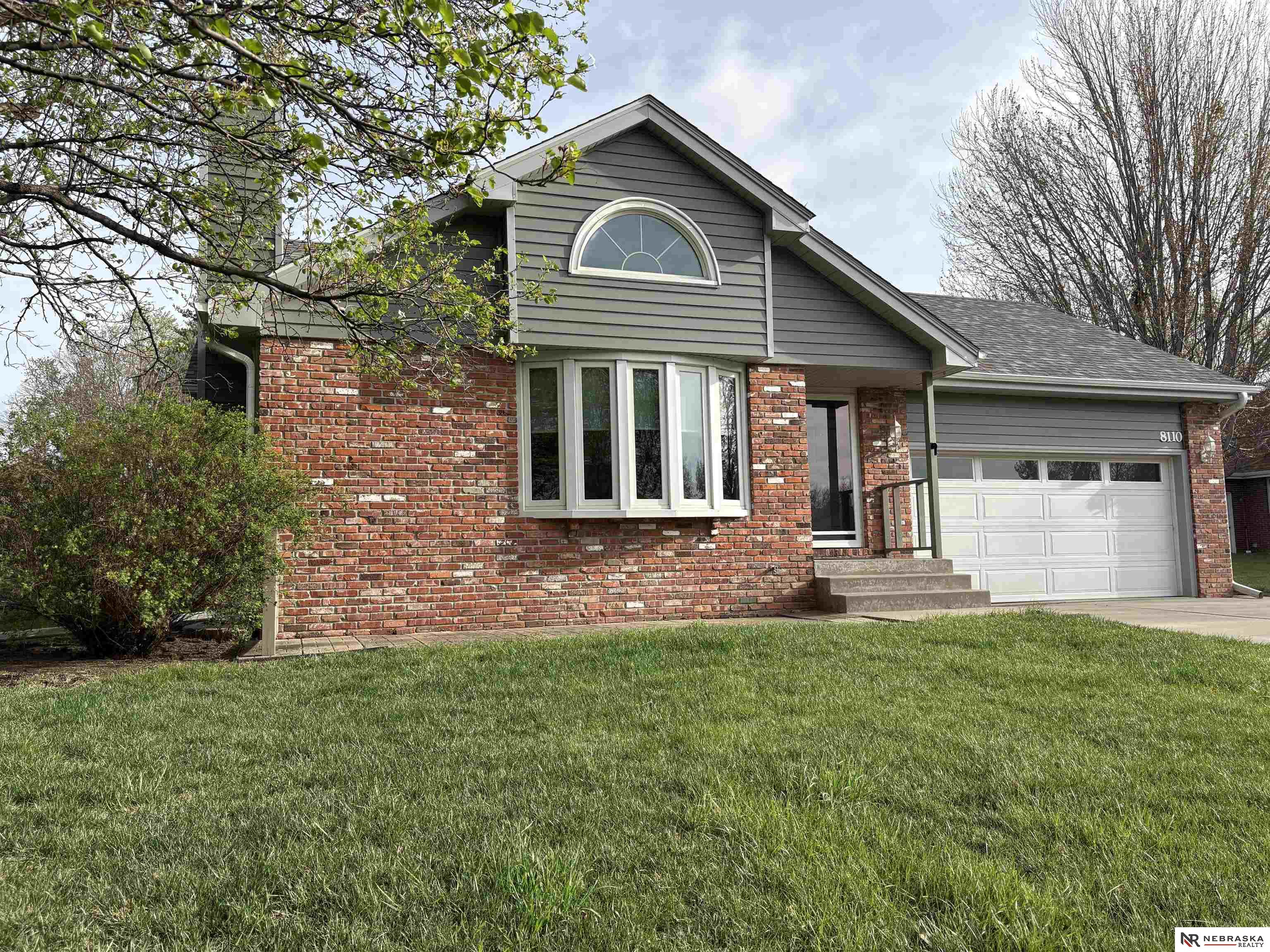 8110 Lowell Avenue, Lincoln