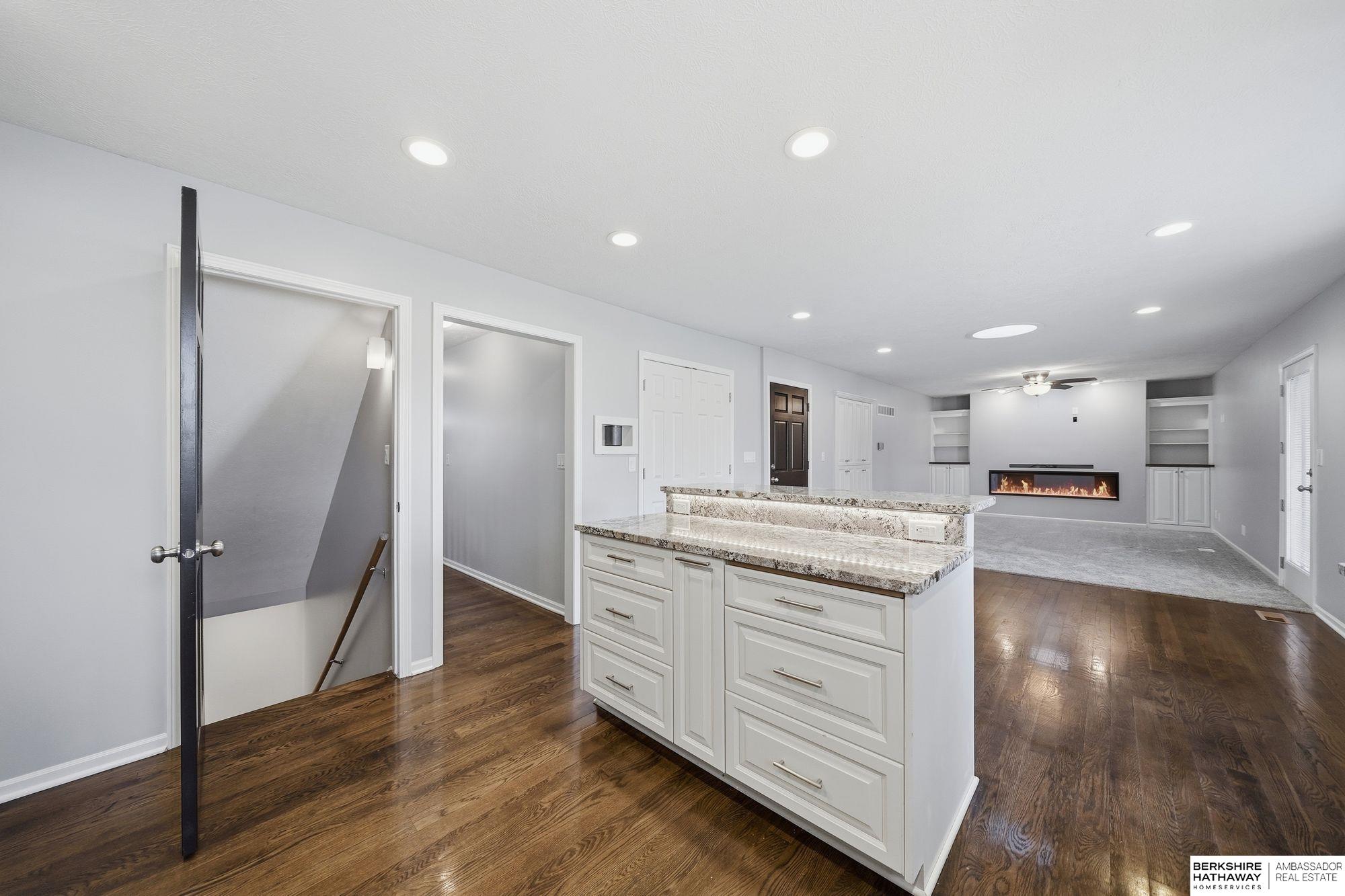 7210 Knox Court, Lincoln, NE, 68507