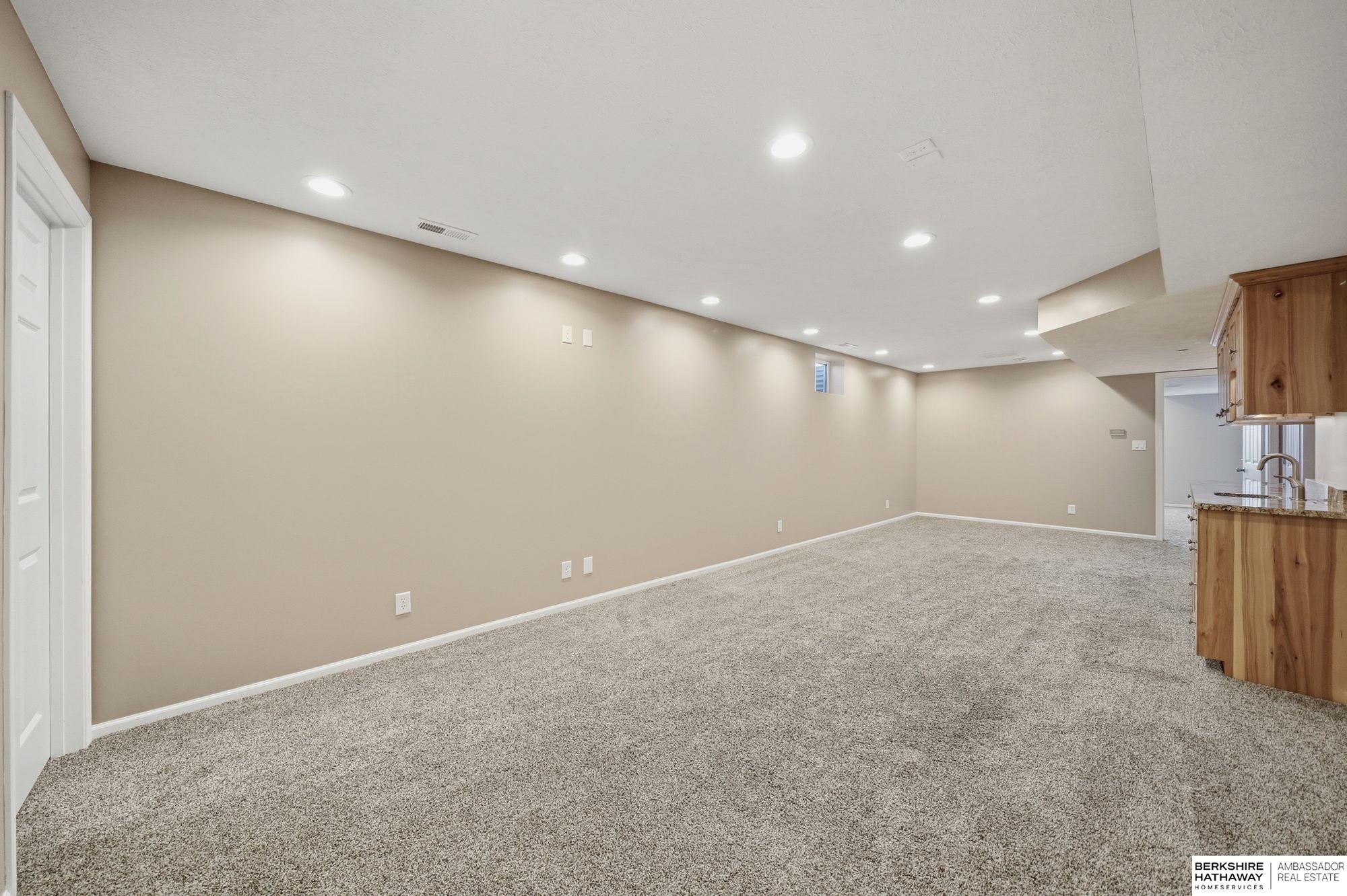 7210 Knox Court, Lincoln, NE, 68507