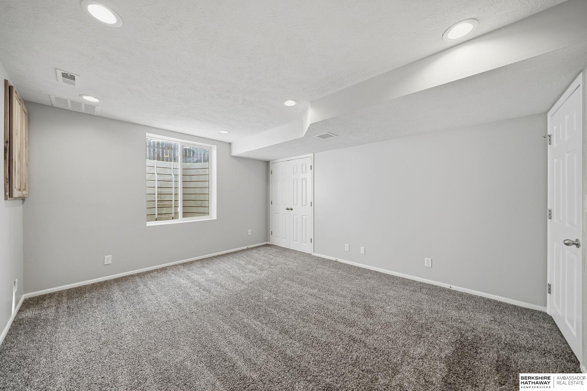 7210 Knox Court, Lincoln, NE, 68507