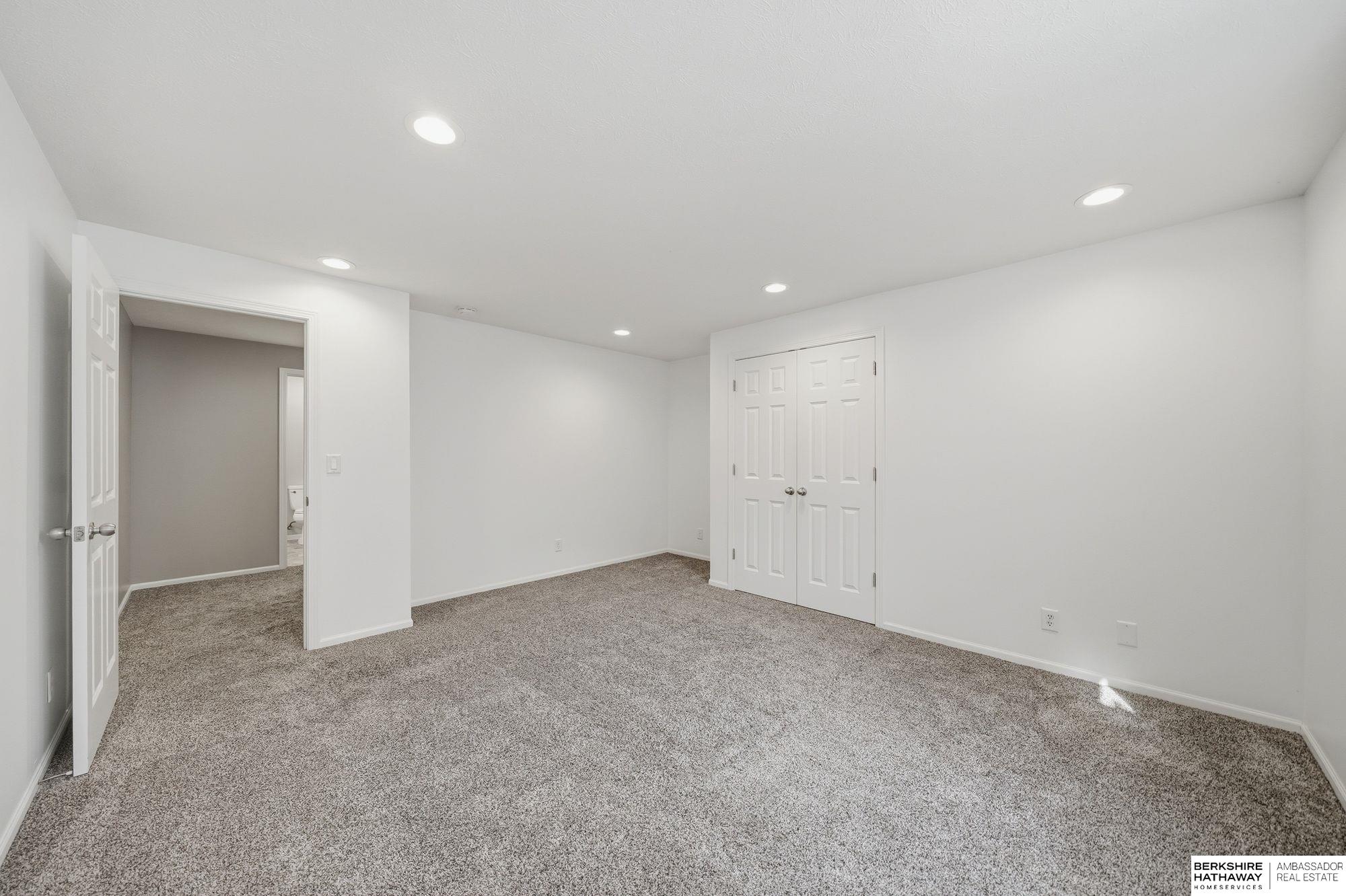 7210 Knox Court, Lincoln, NE, 68507