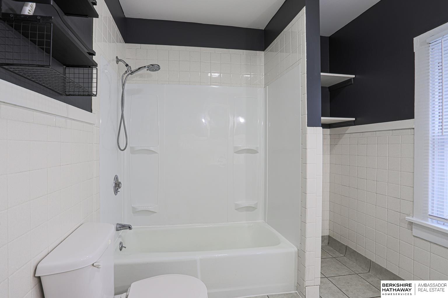 111 Locust Lodge Avenue, Council Bluffs, IA, 51503