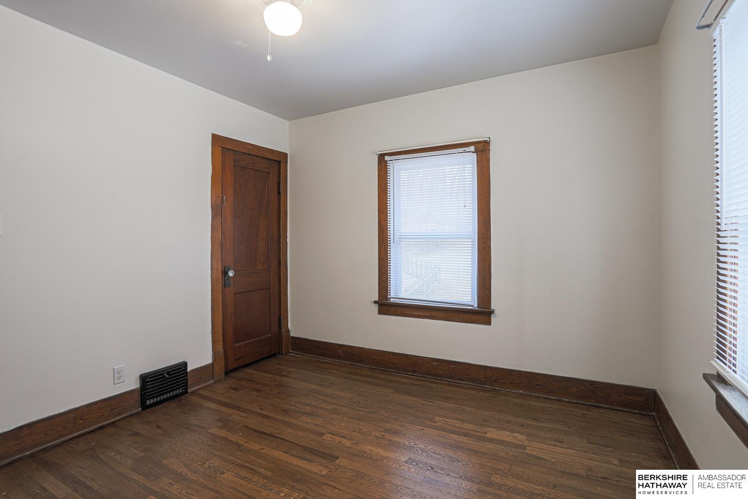 111 Locust Lodge Avenue, Council Bluffs, IA, 51503