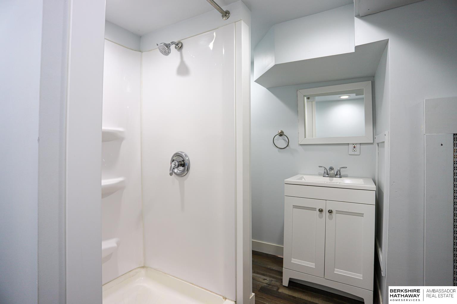 111 Locust Lodge Avenue, Council Bluffs, IA, 51503