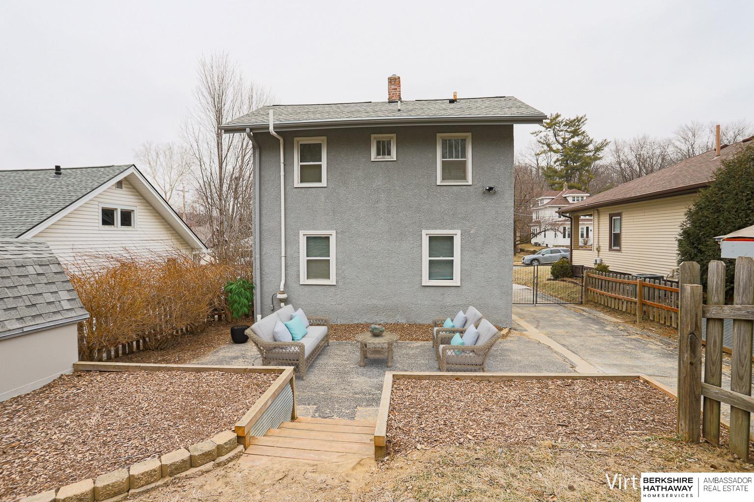 111 Locust Lodge Avenue, Council Bluffs, IA, 51503