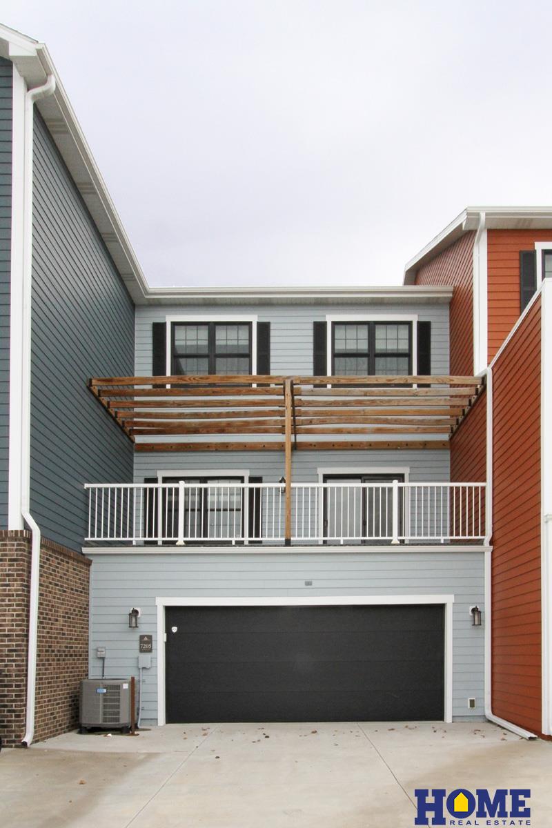 7205 Kentwell Lane, Lincoln, NE, 68516