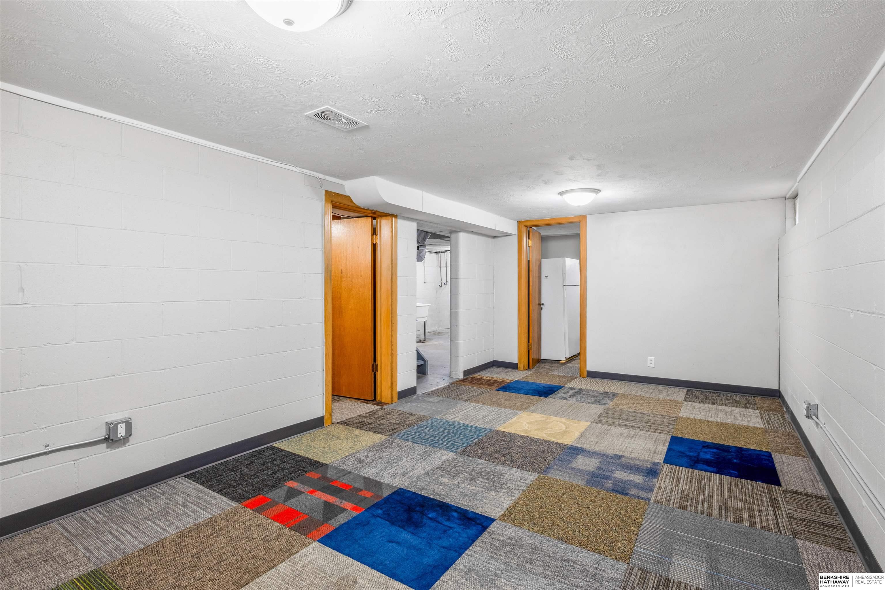 5230 Ervin Street, Lincoln, NE, 68504