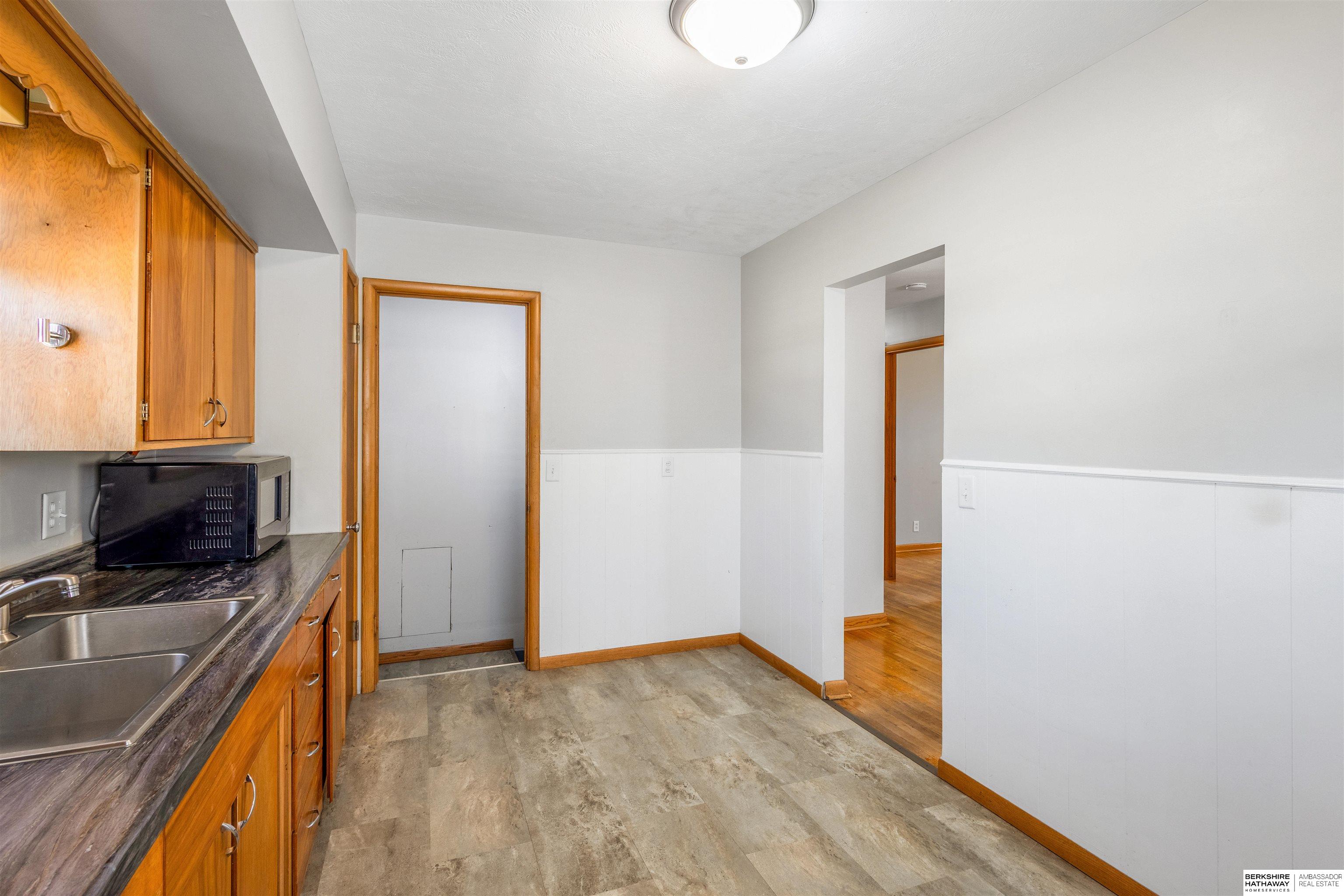 5230 Ervin Street, Lincoln, NE, 68504