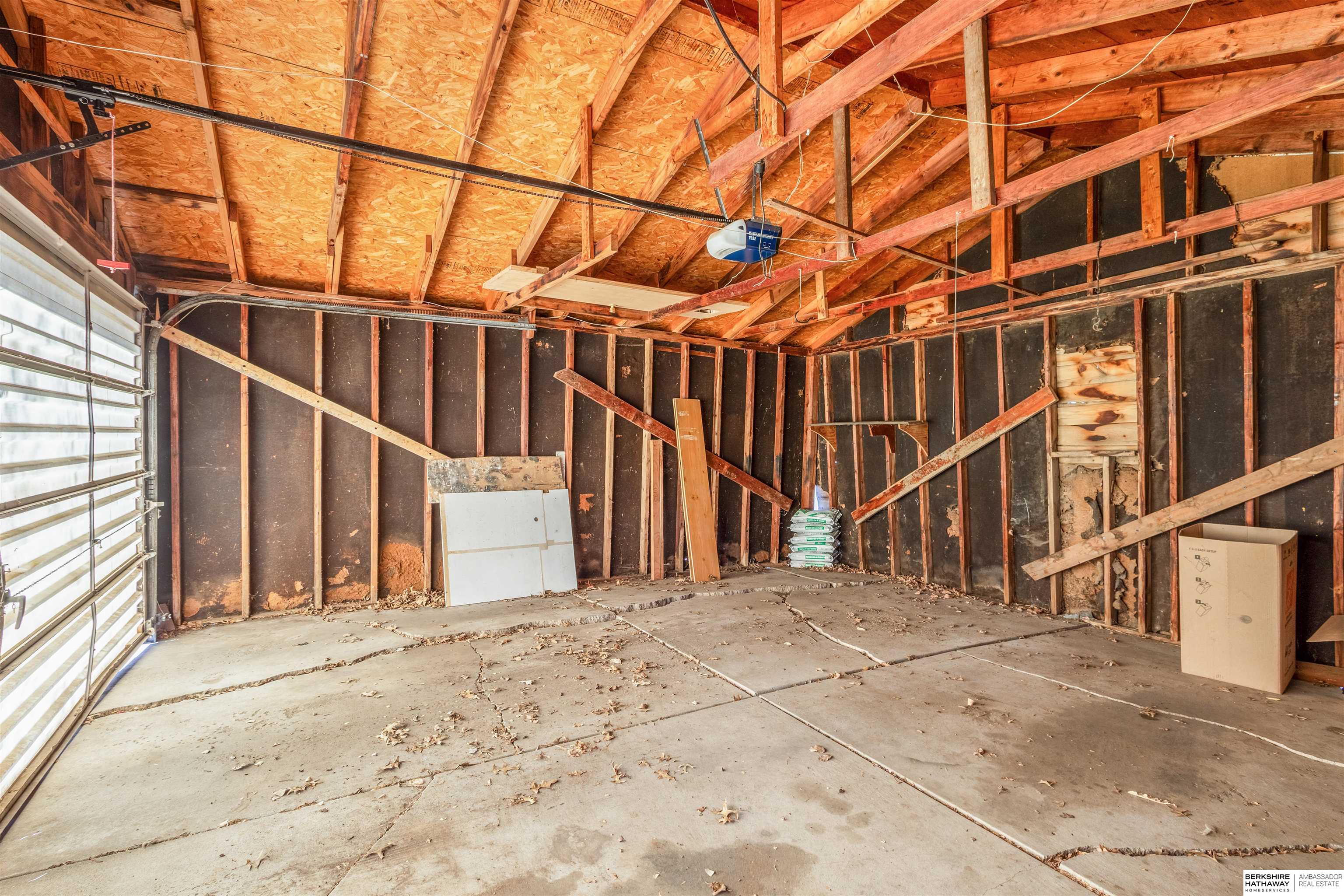 5230 Ervin Street, Lincoln, NE, 68504