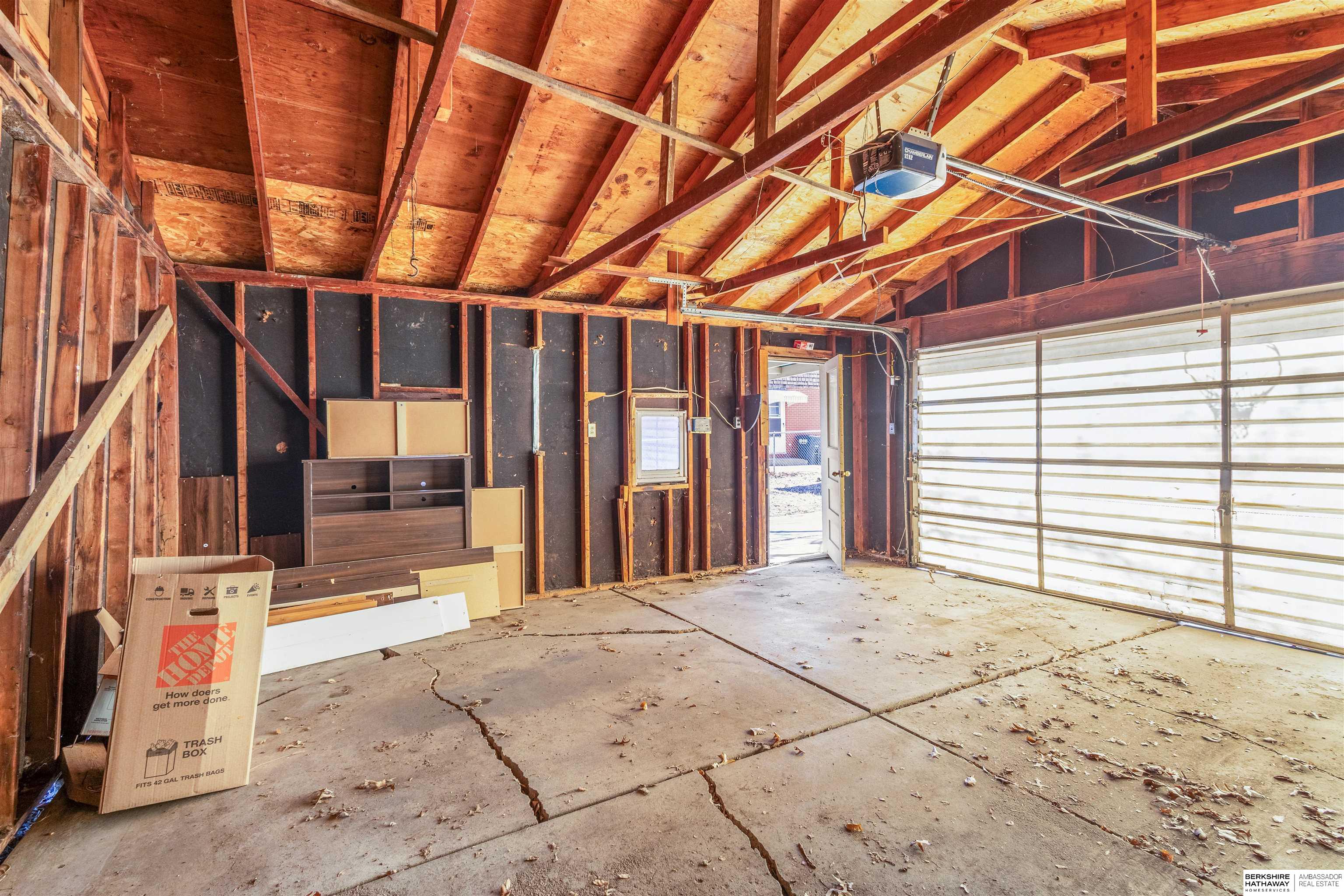 5230 Ervin Street, Lincoln, NE, 68504