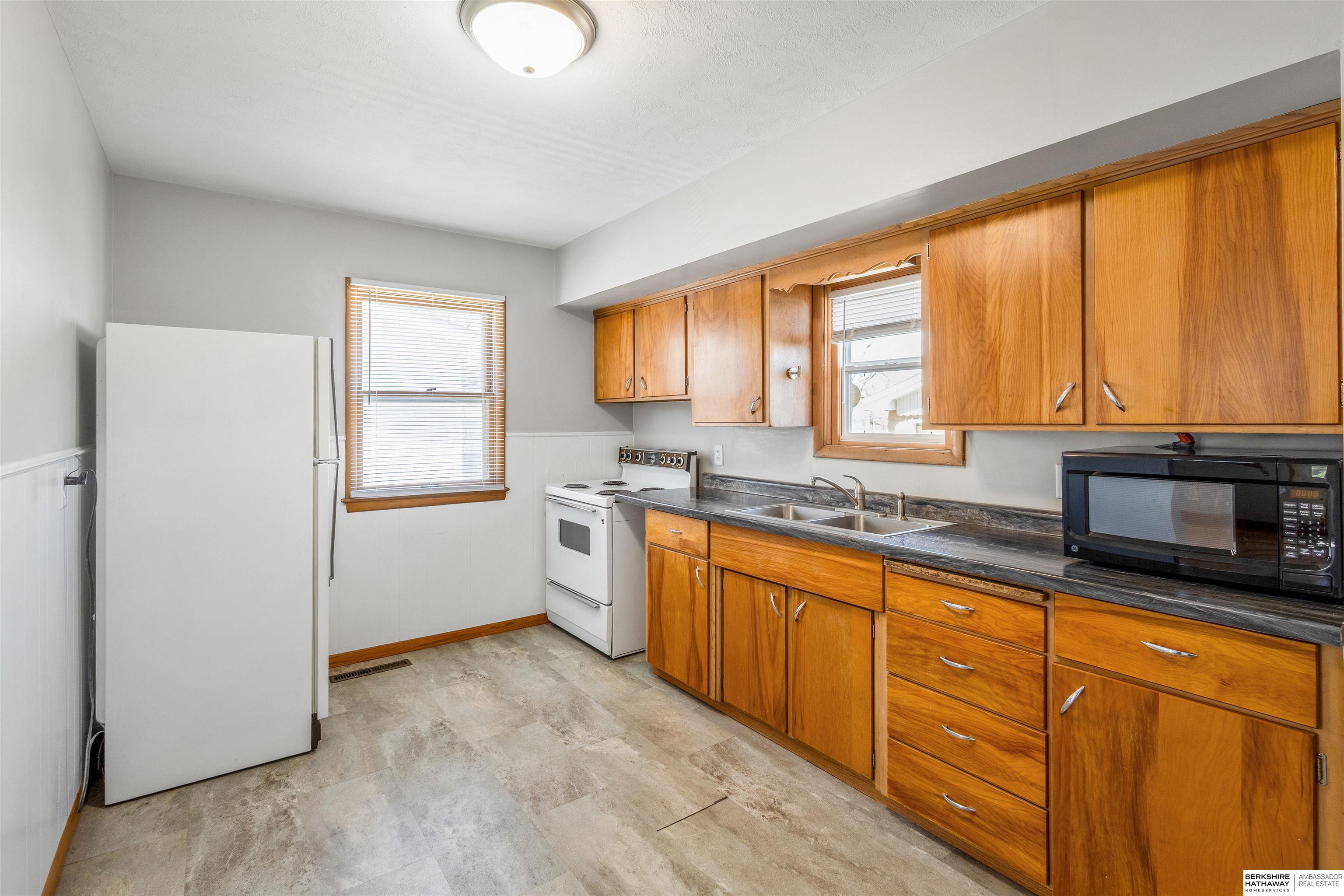 5230 Ervin Street, Lincoln, NE, 68504