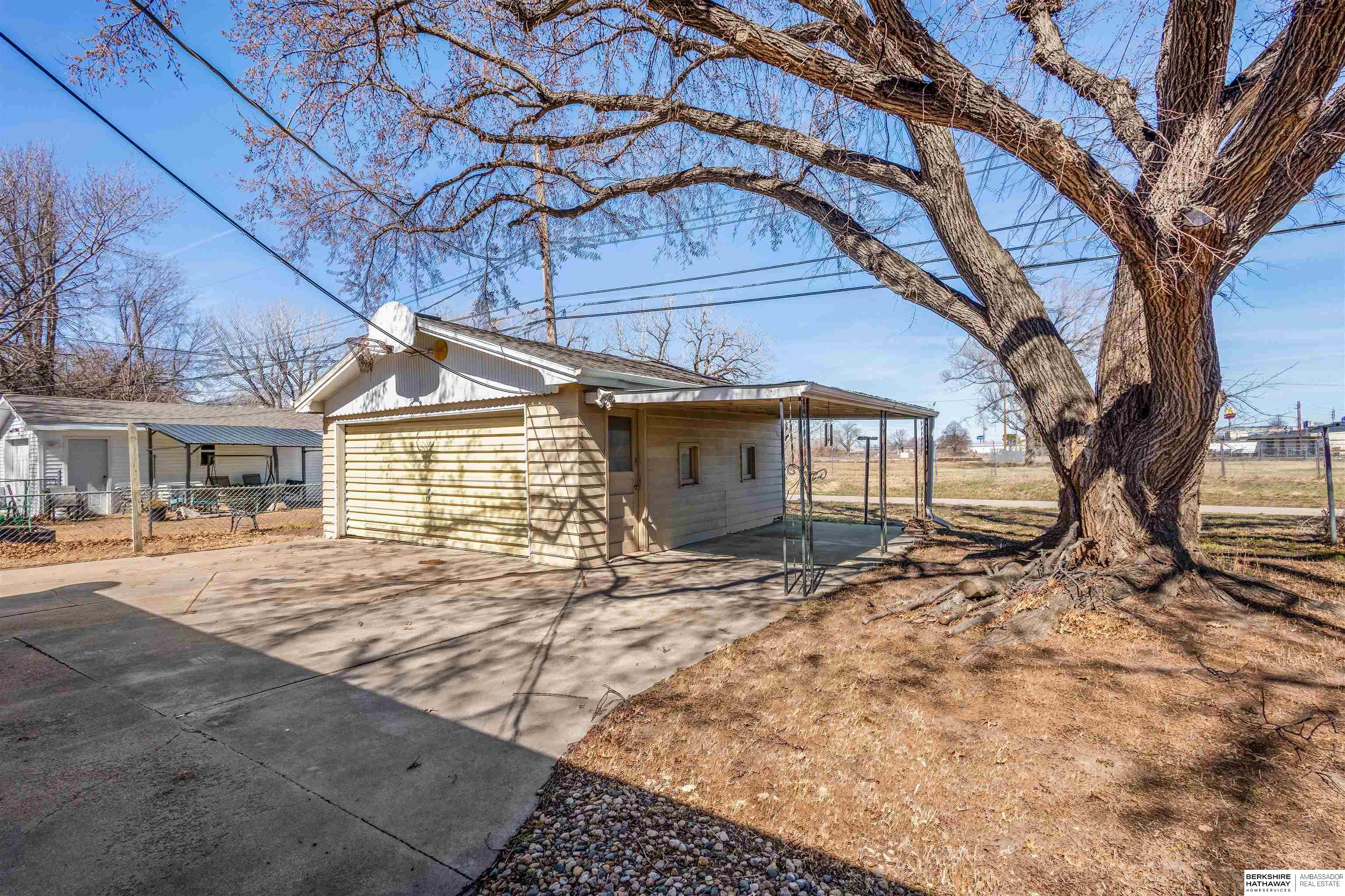 5230 Ervin Street, Lincoln, NE, 68504