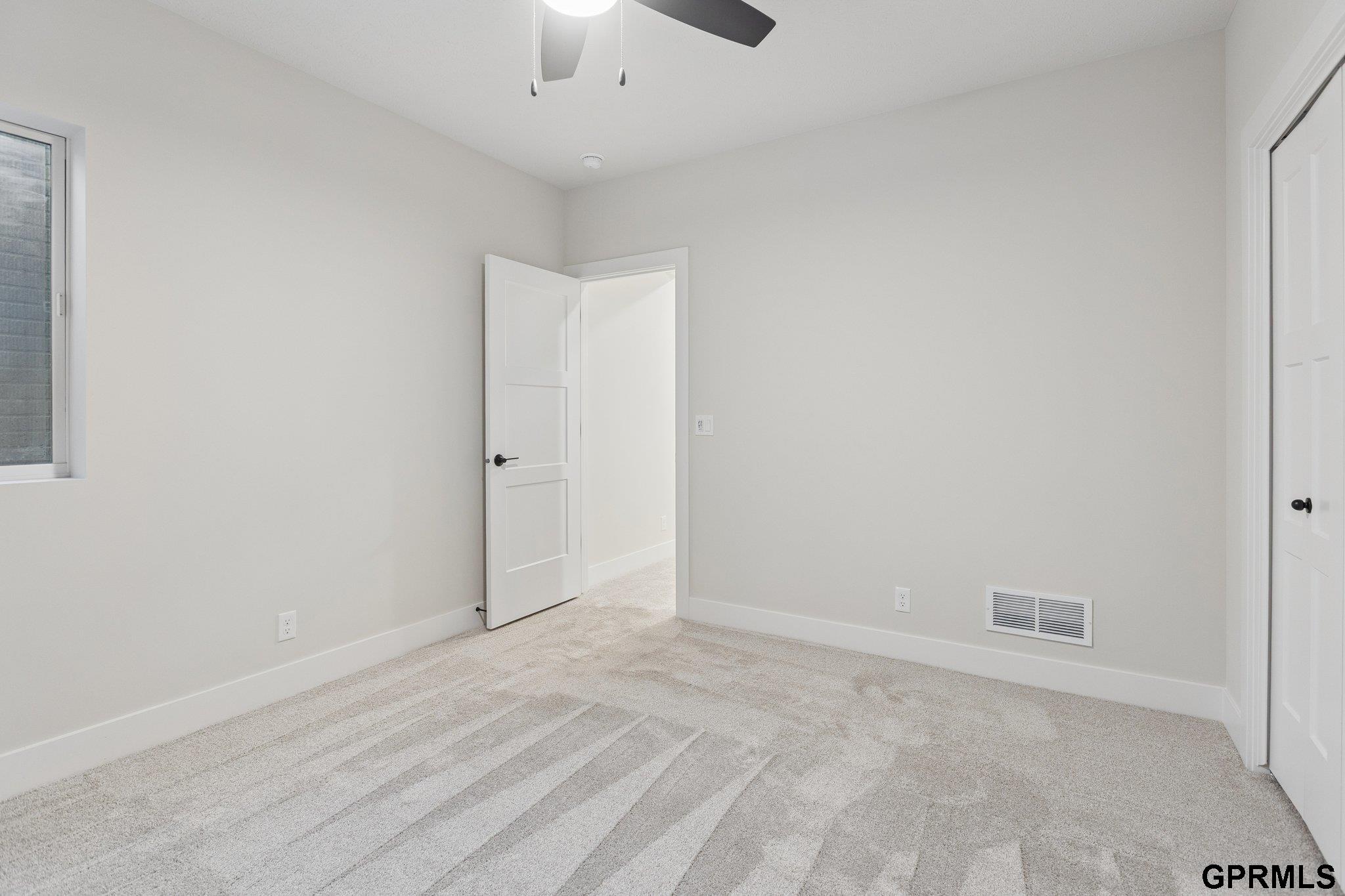 6317 208 Avenue, Elkhorn, NE, 68022