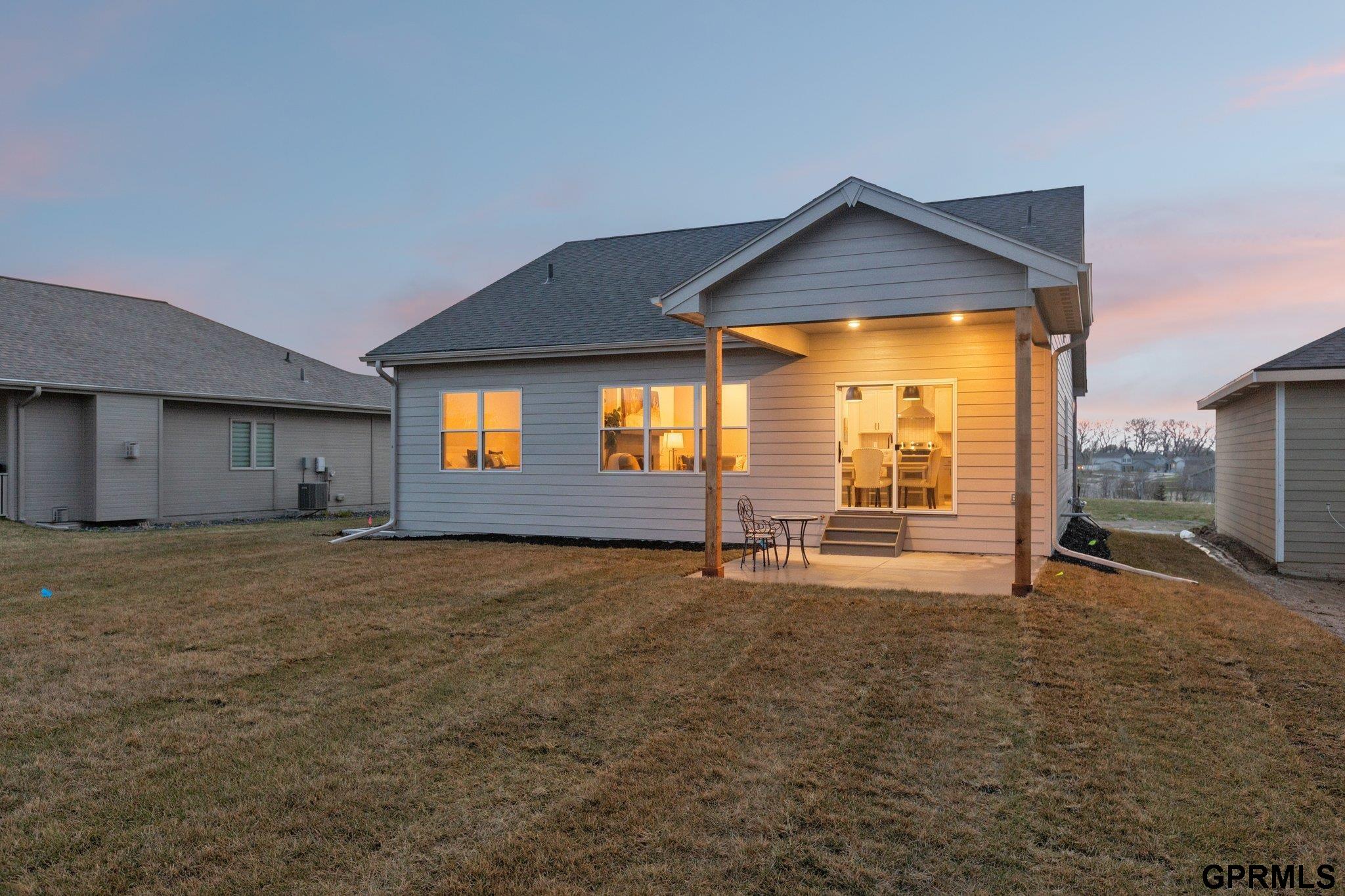 6317 208 Avenue, Elkhorn, NE, 68022