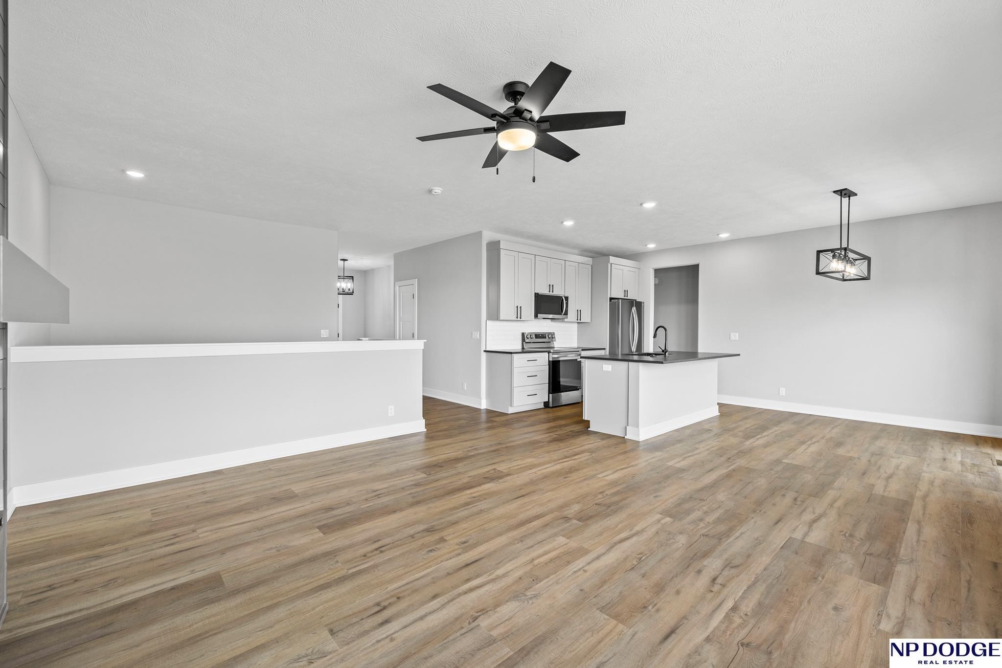 11926 S 117 Street, Papillion, NE, 68046