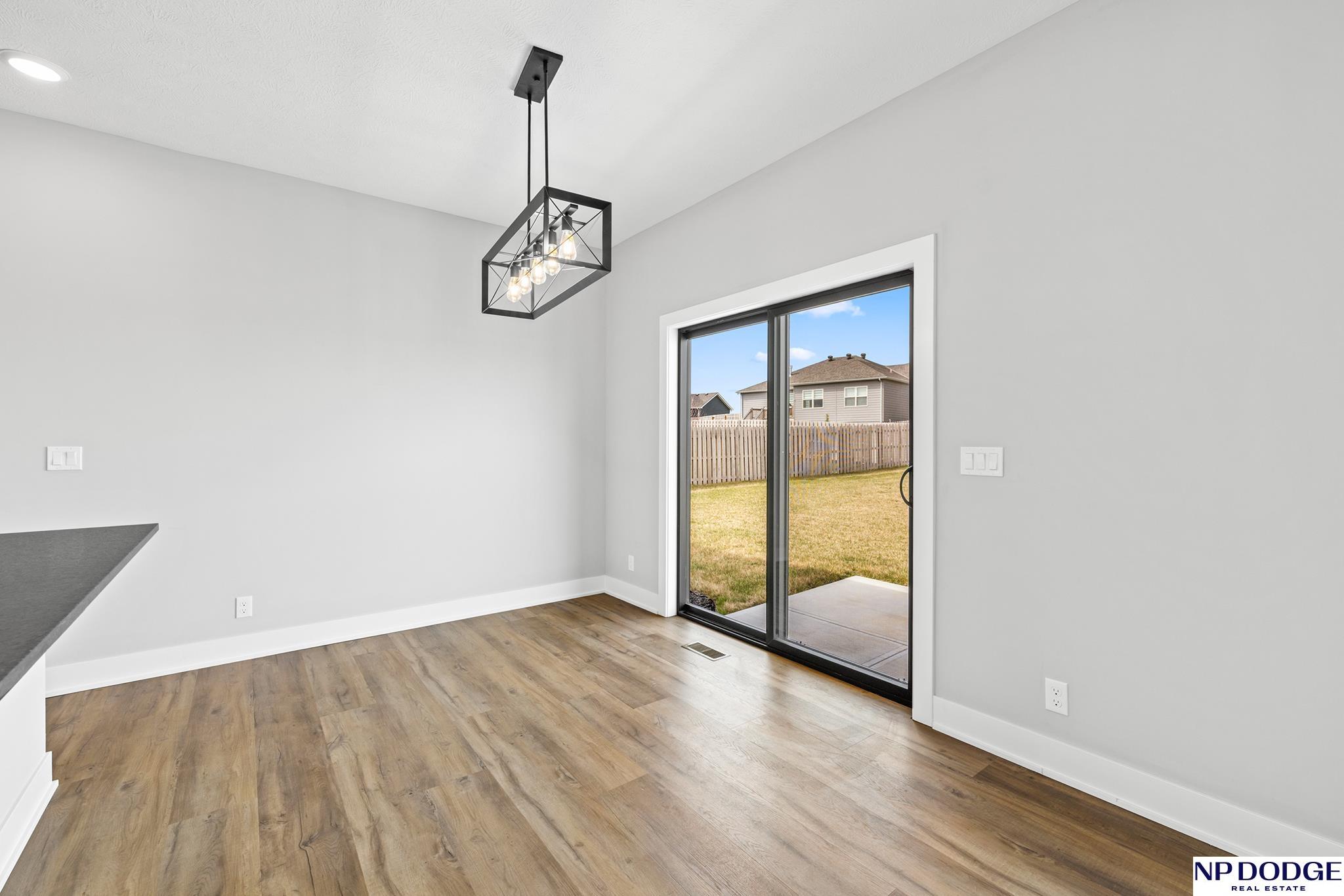 11926 S 117 Street, Papillion, NE, 68046