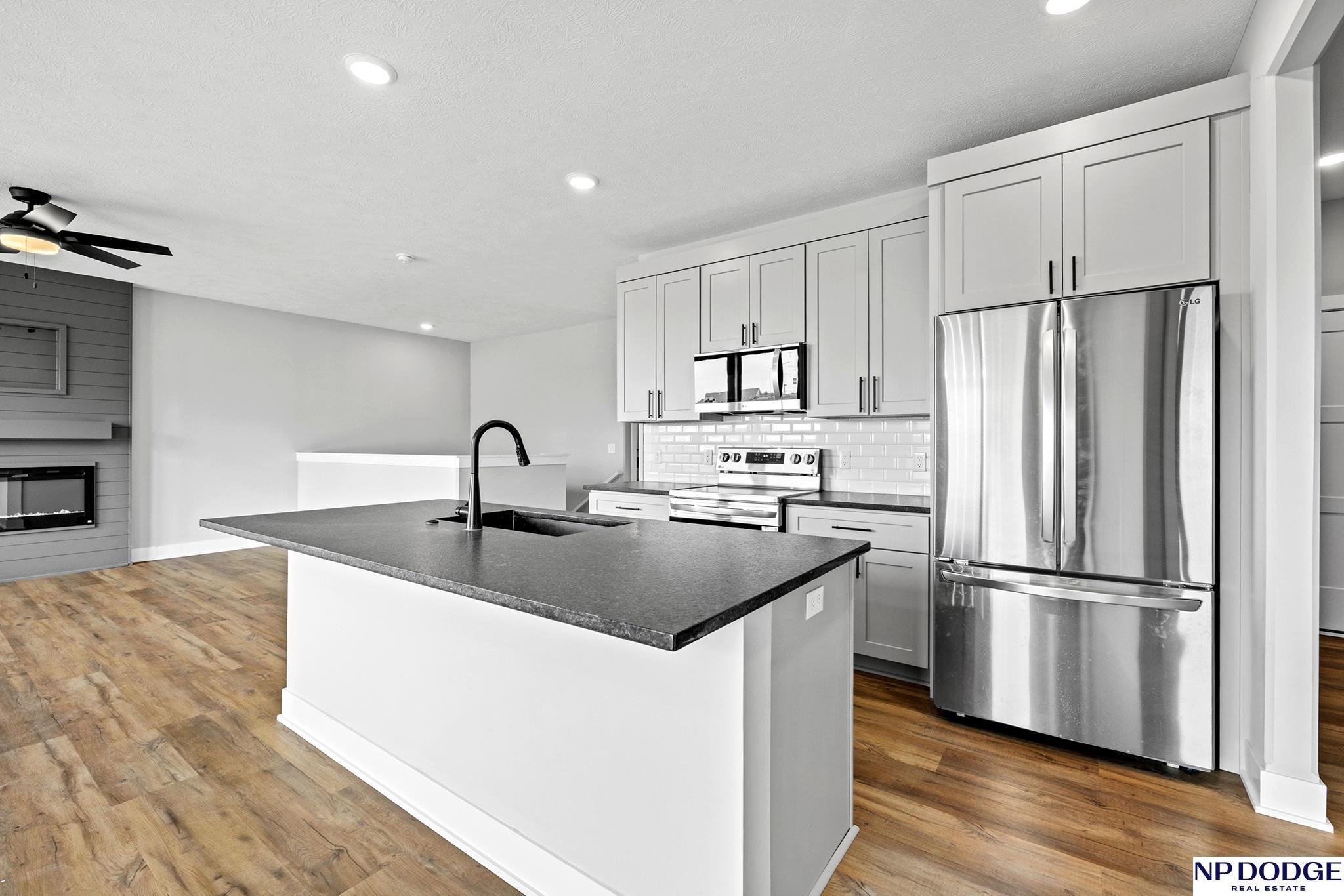 11926 S 117 Street, Papillion, NE, 68046