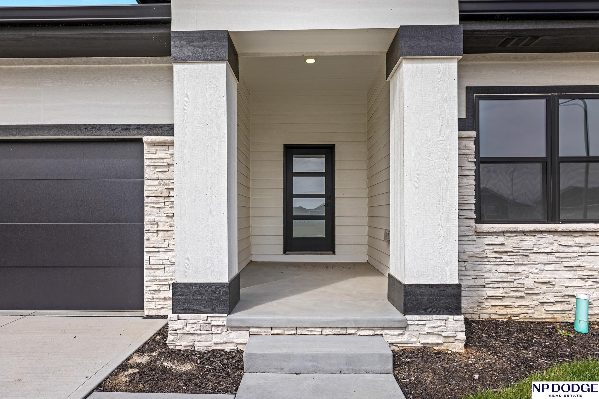 11926 S 117 Street, Papillion, NE, 68046