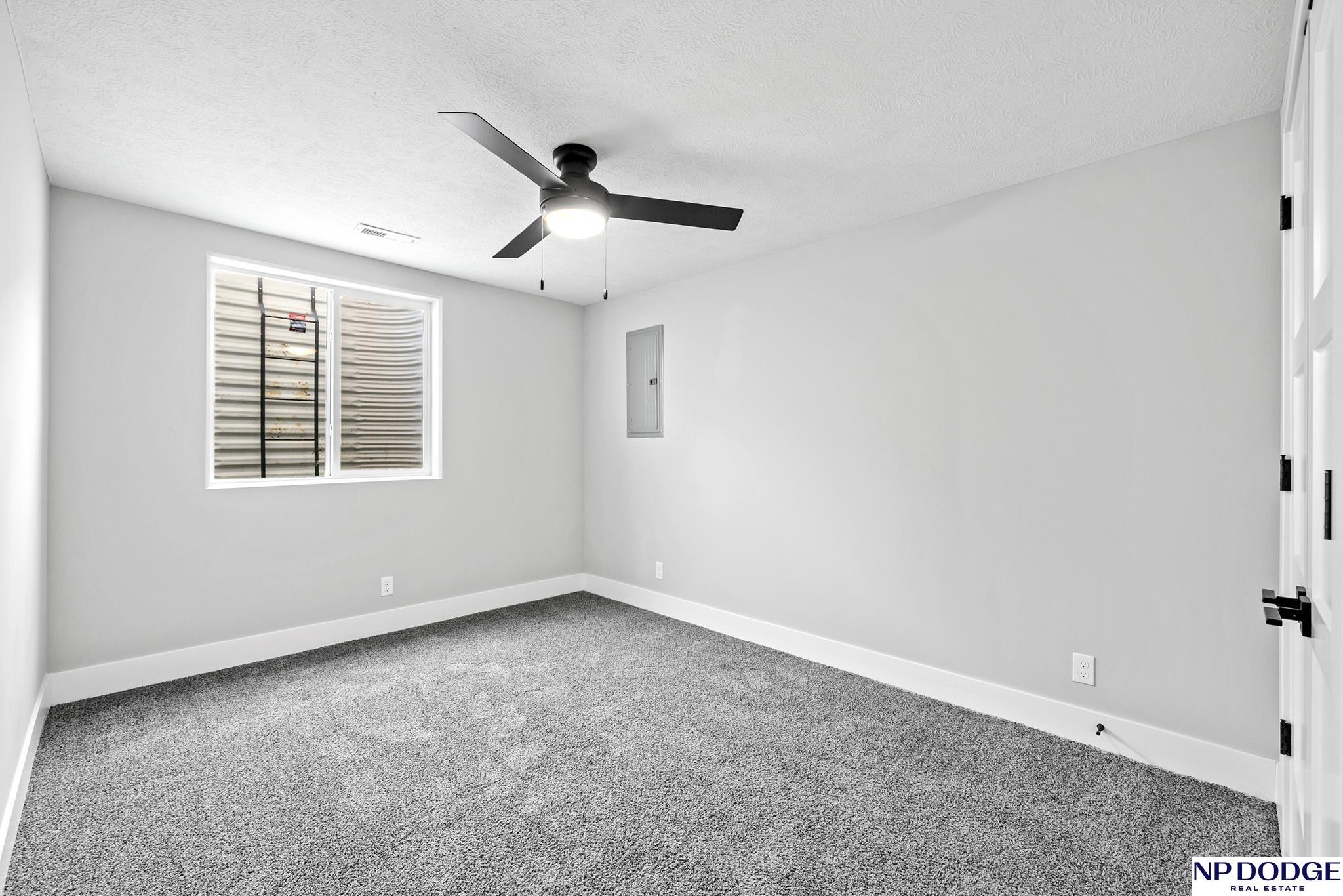 11926 S 117 Street, Papillion, NE, 68046