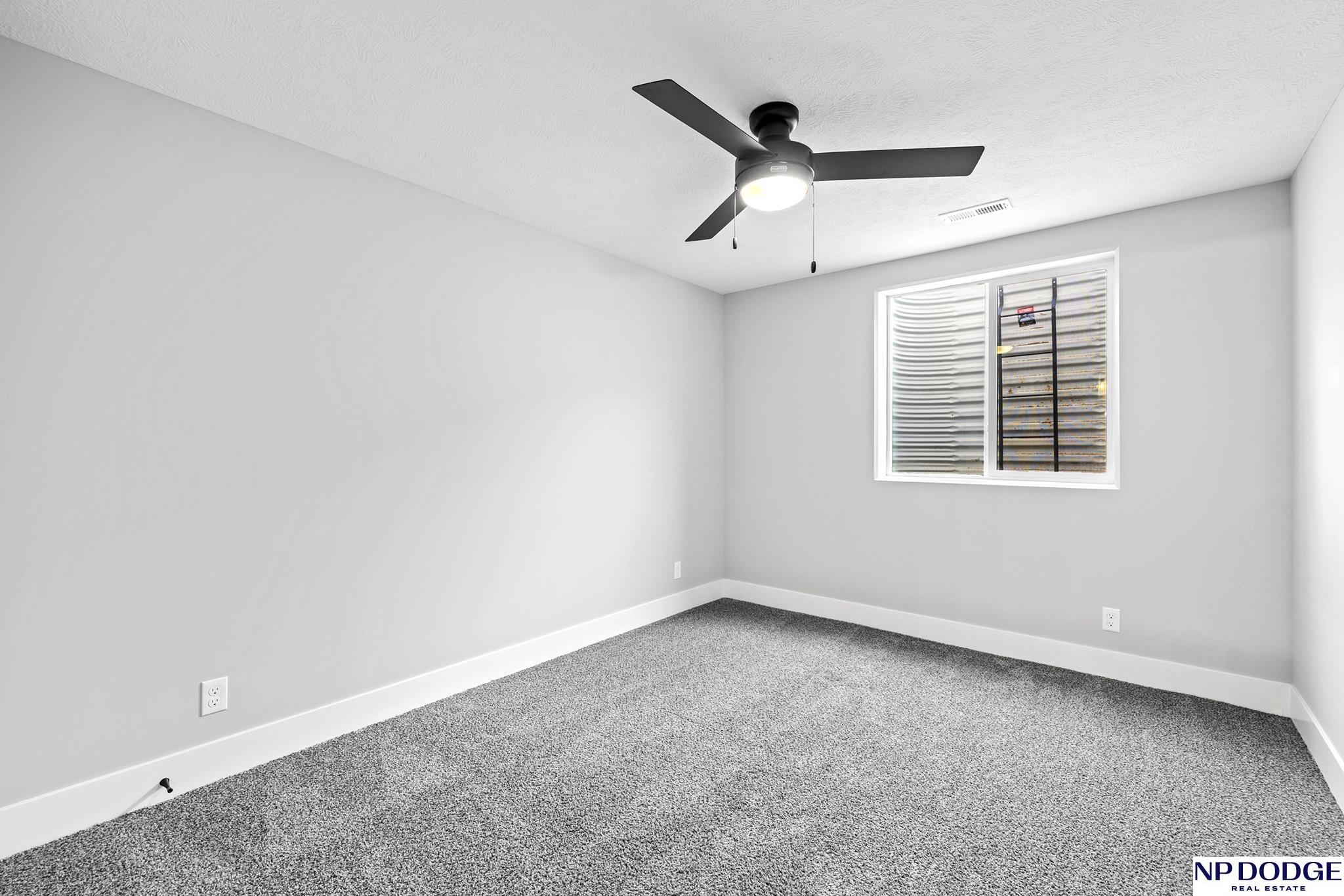 11926 S 117 Street, Papillion, NE, 68046