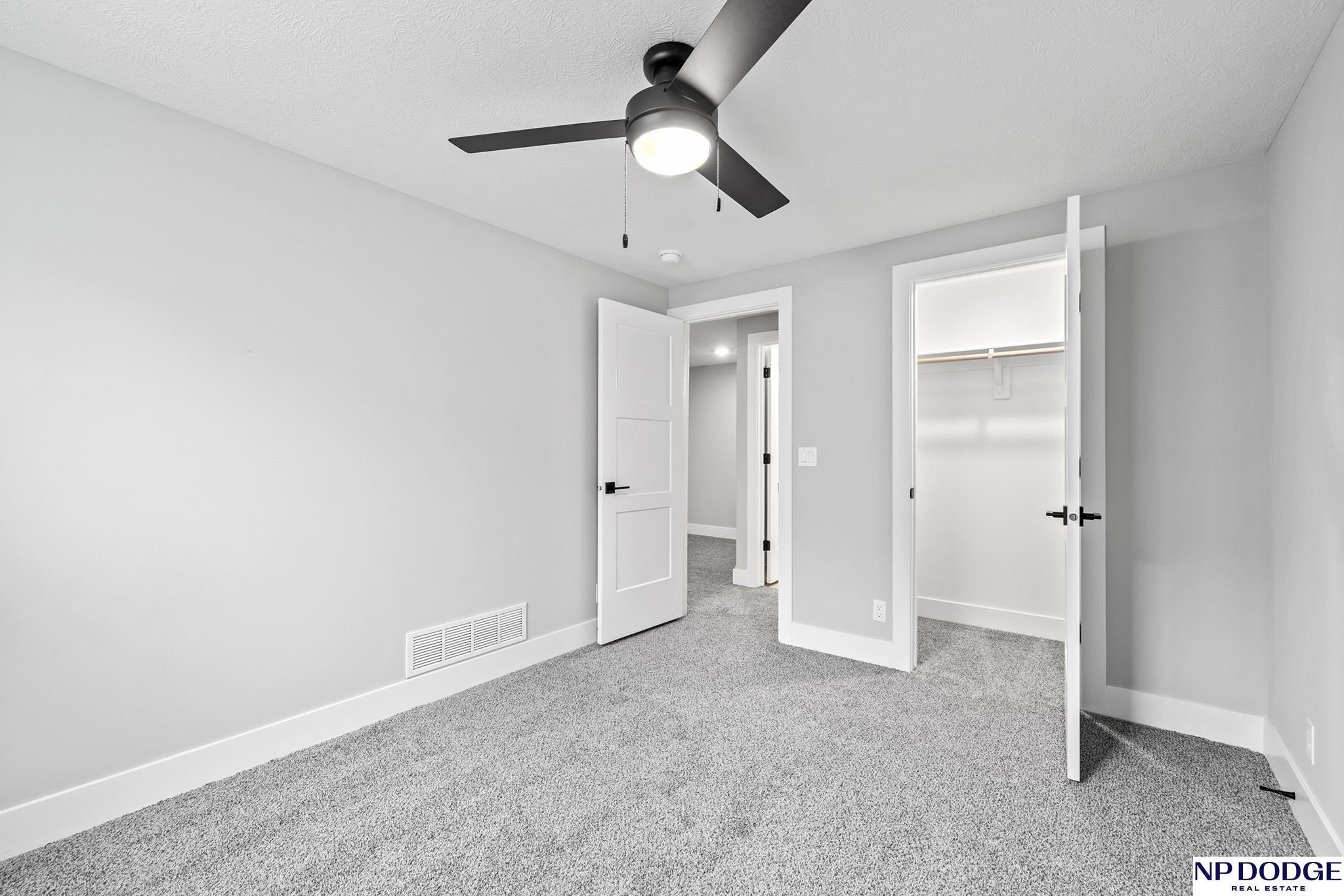 11926 S 117 Street, Papillion, NE, 68046