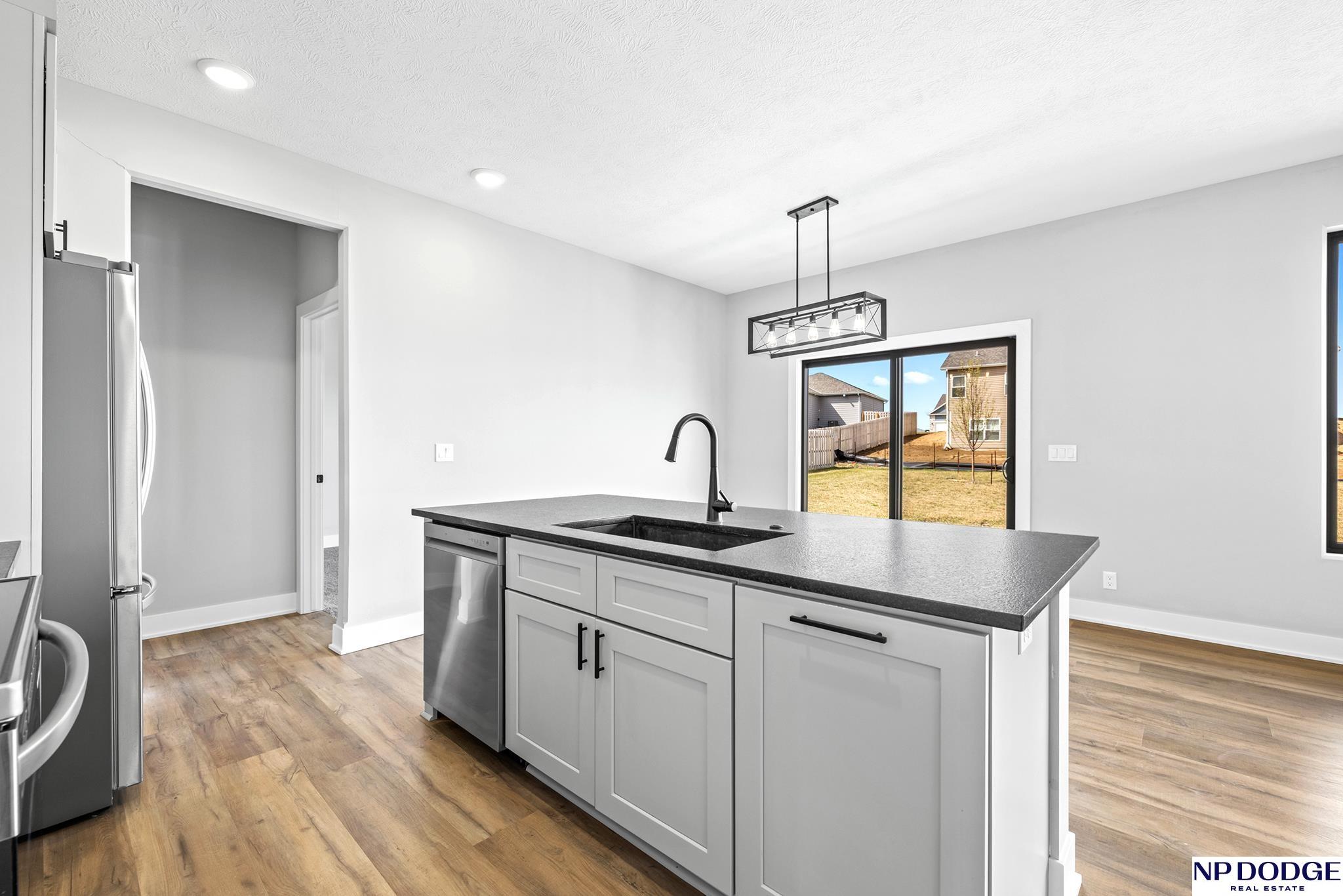 11926 S 117 Street, Papillion, NE, 68046