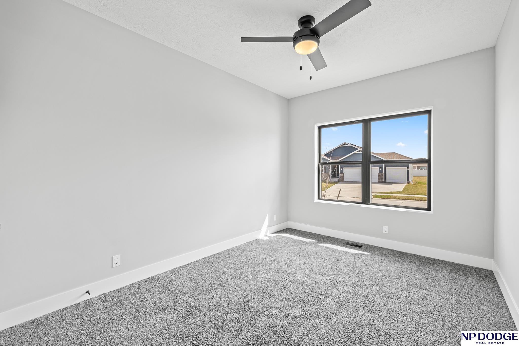 11926 S 117 Street, Papillion, NE, 68046