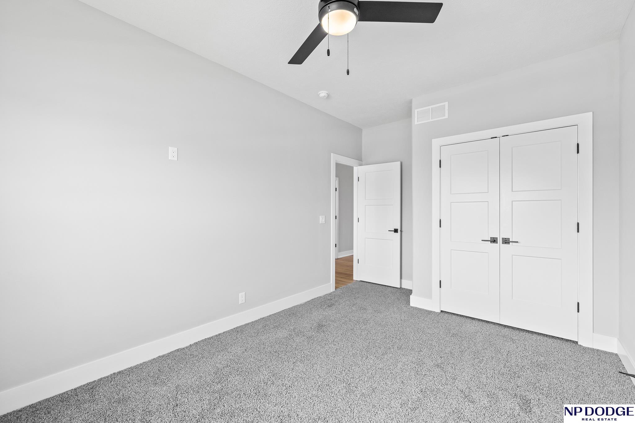 11926 S 117 Street, Papillion, NE, 68046