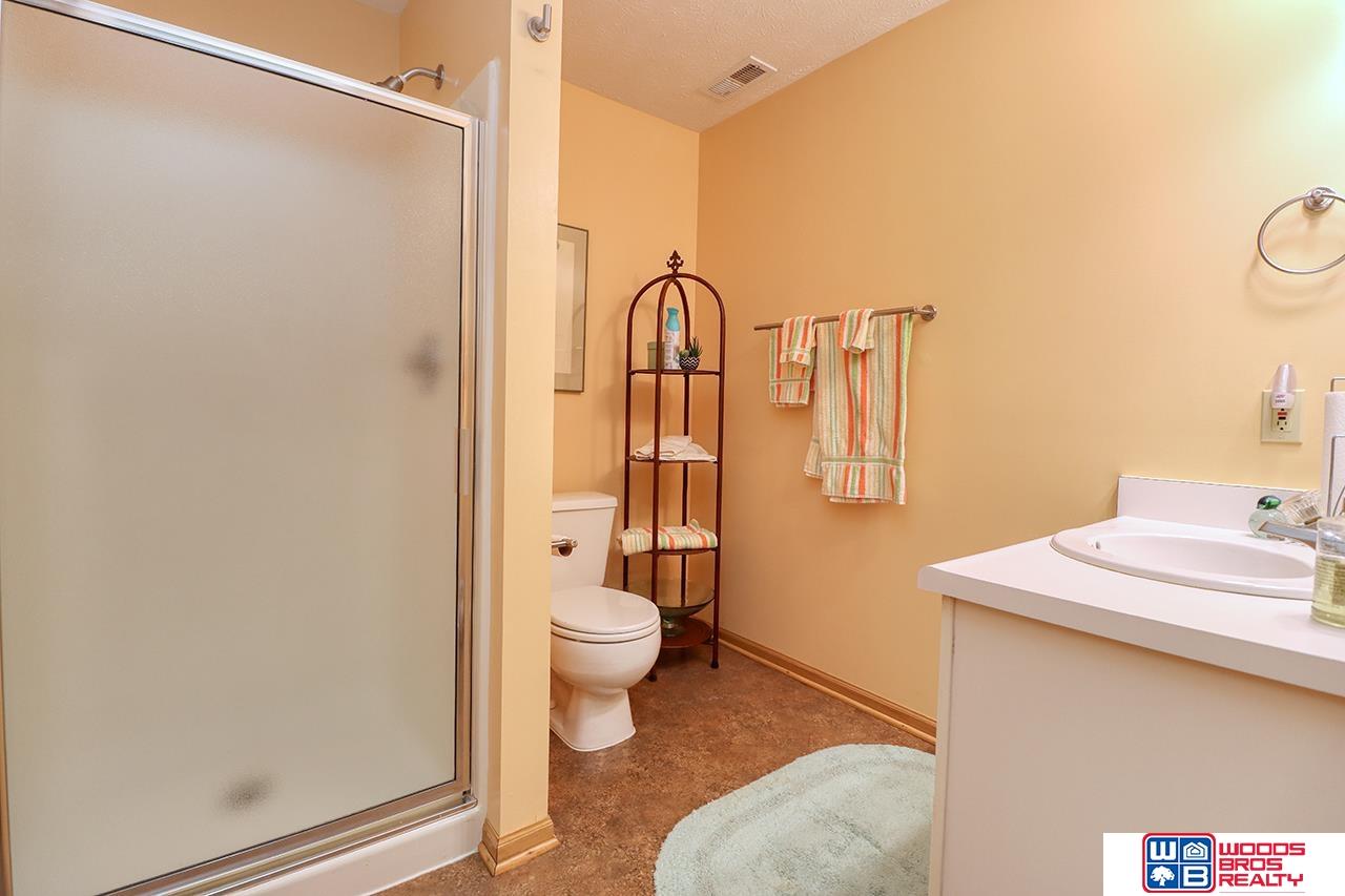 6925 Forest Lake Boulevard, Lincoln, NE, 68516