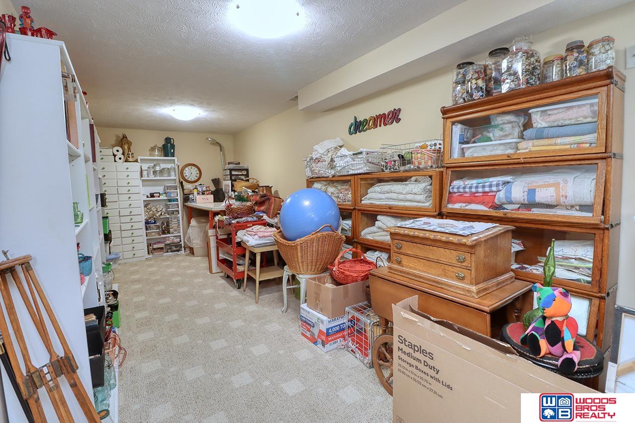 6925 Forest Lake Boulevard, Lincoln, NE, 68516