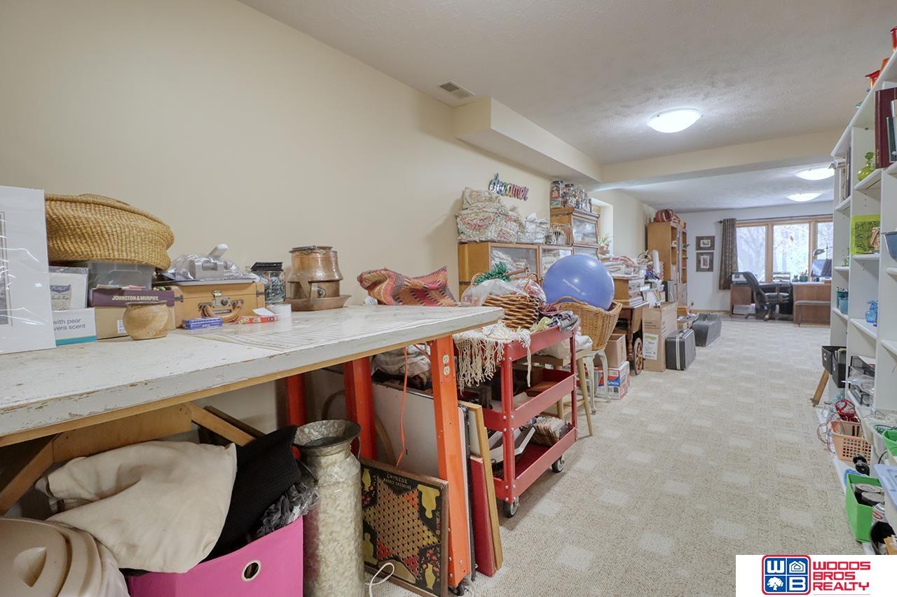 6925 Forest Lake Boulevard, Lincoln, NE, 68516