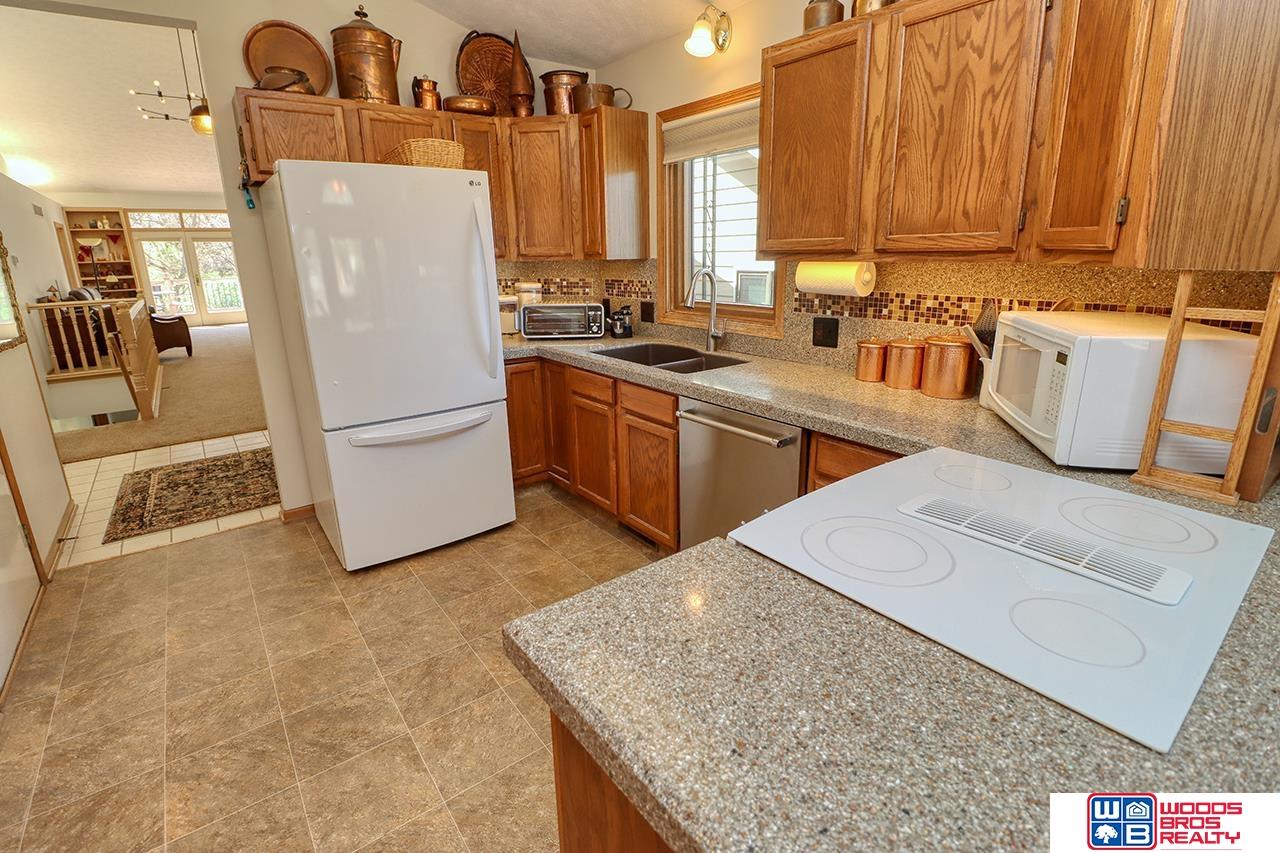 6925 Forest Lake Boulevard, Lincoln, NE, 68516