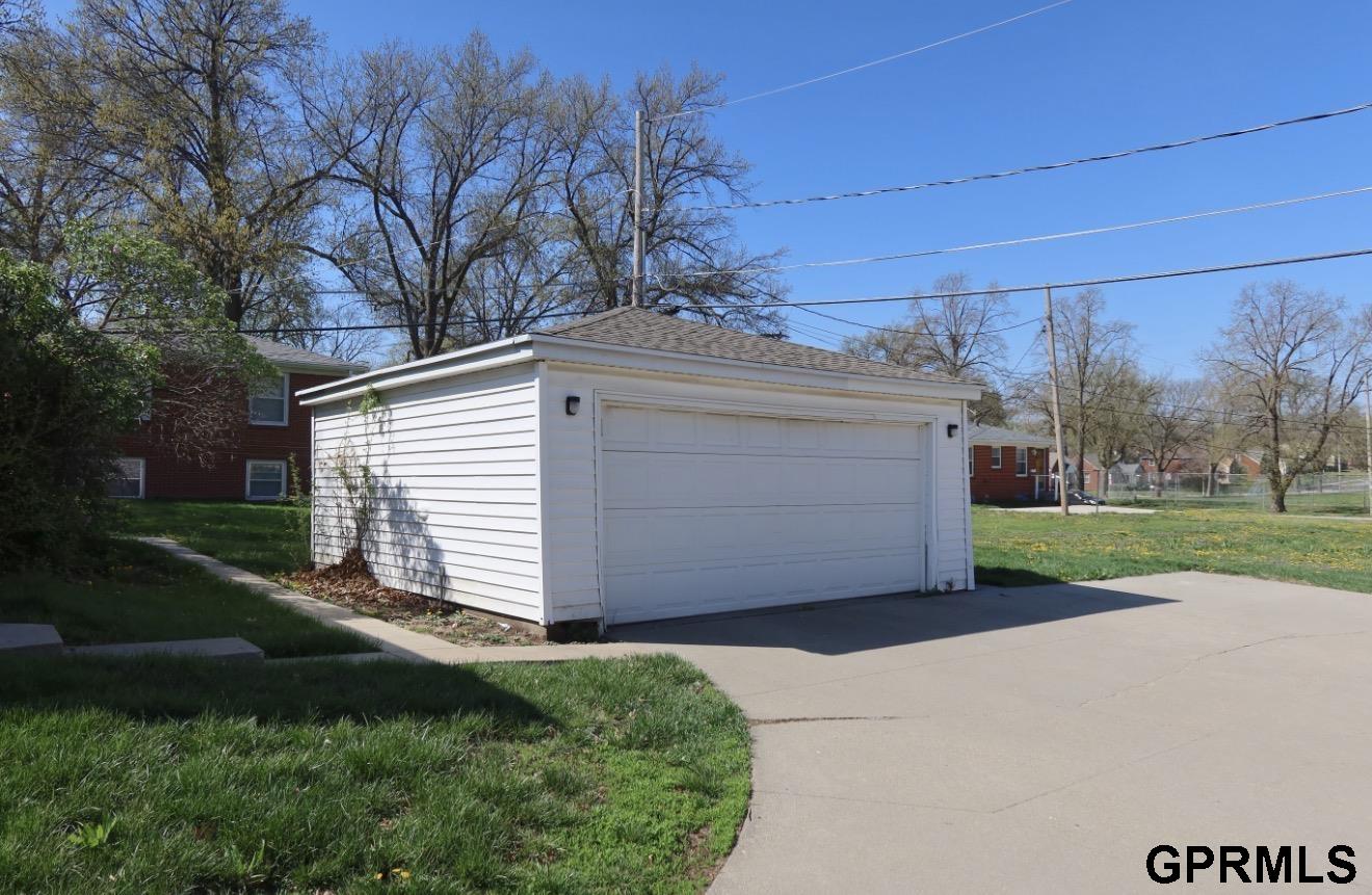 1035-1033 S 40th Street, Lincoln, NE, 68510