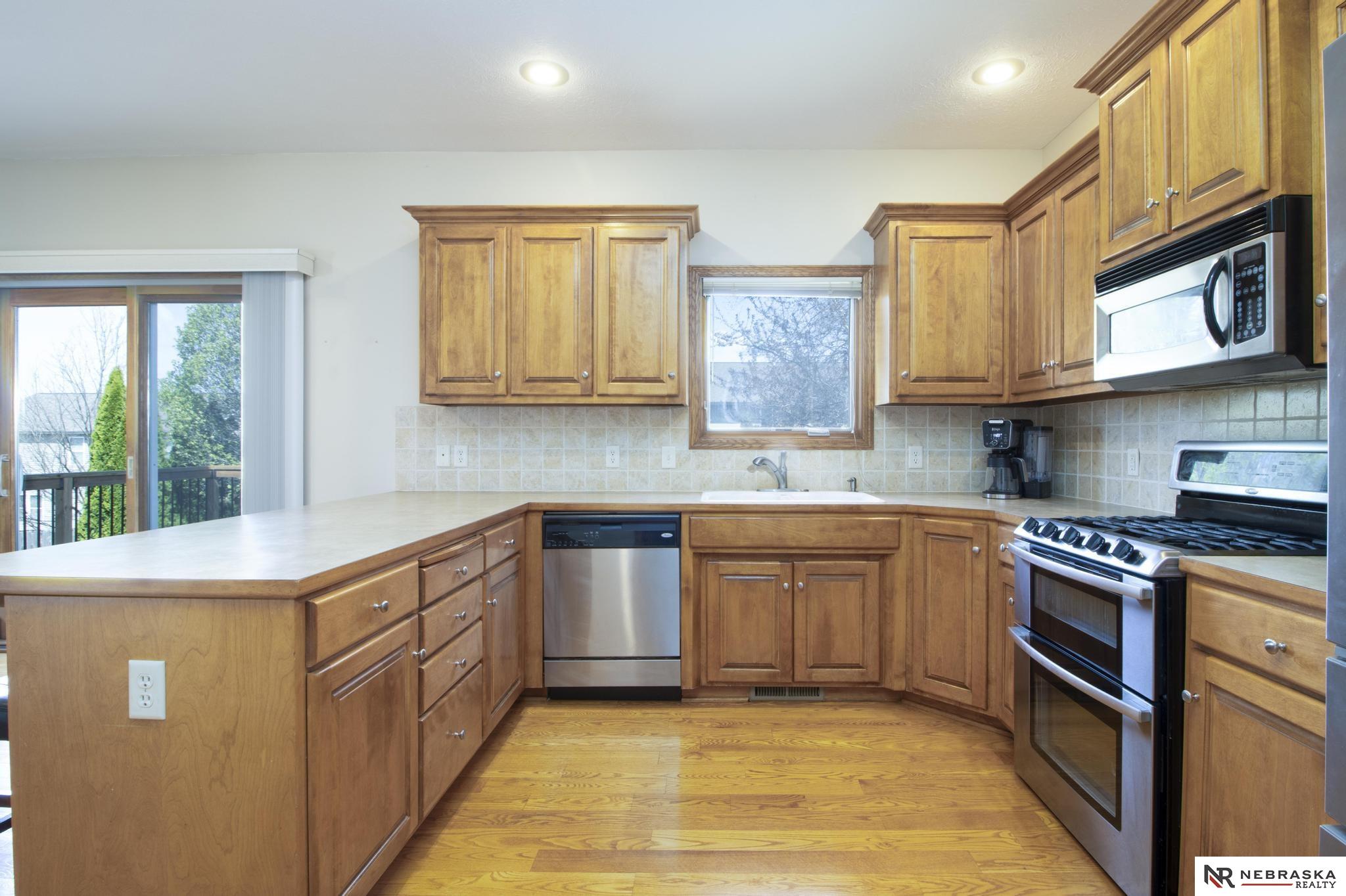 19330 H Street, Omaha, NE, 68135