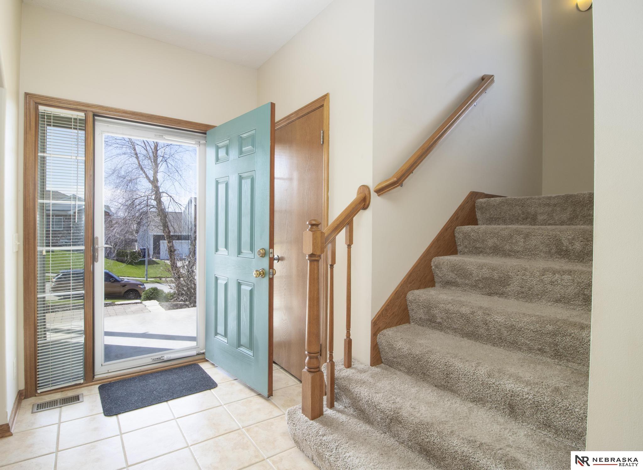 19330 H Street, Omaha, NE, 68135