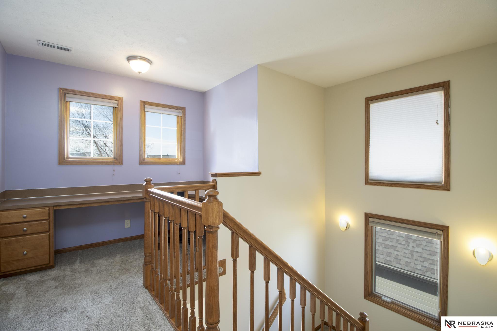 19330 H Street, Omaha, NE, 68135