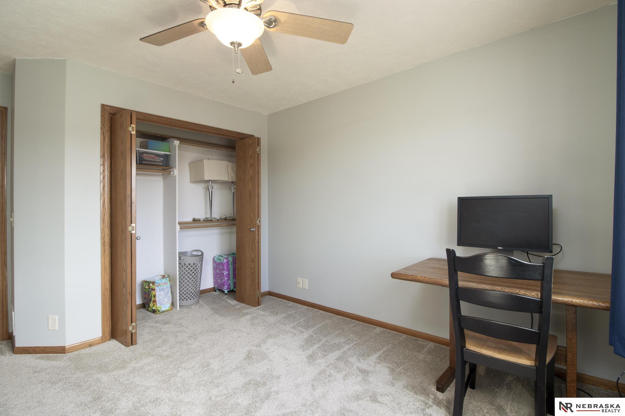 19330 H Street, Omaha, NE, 68135