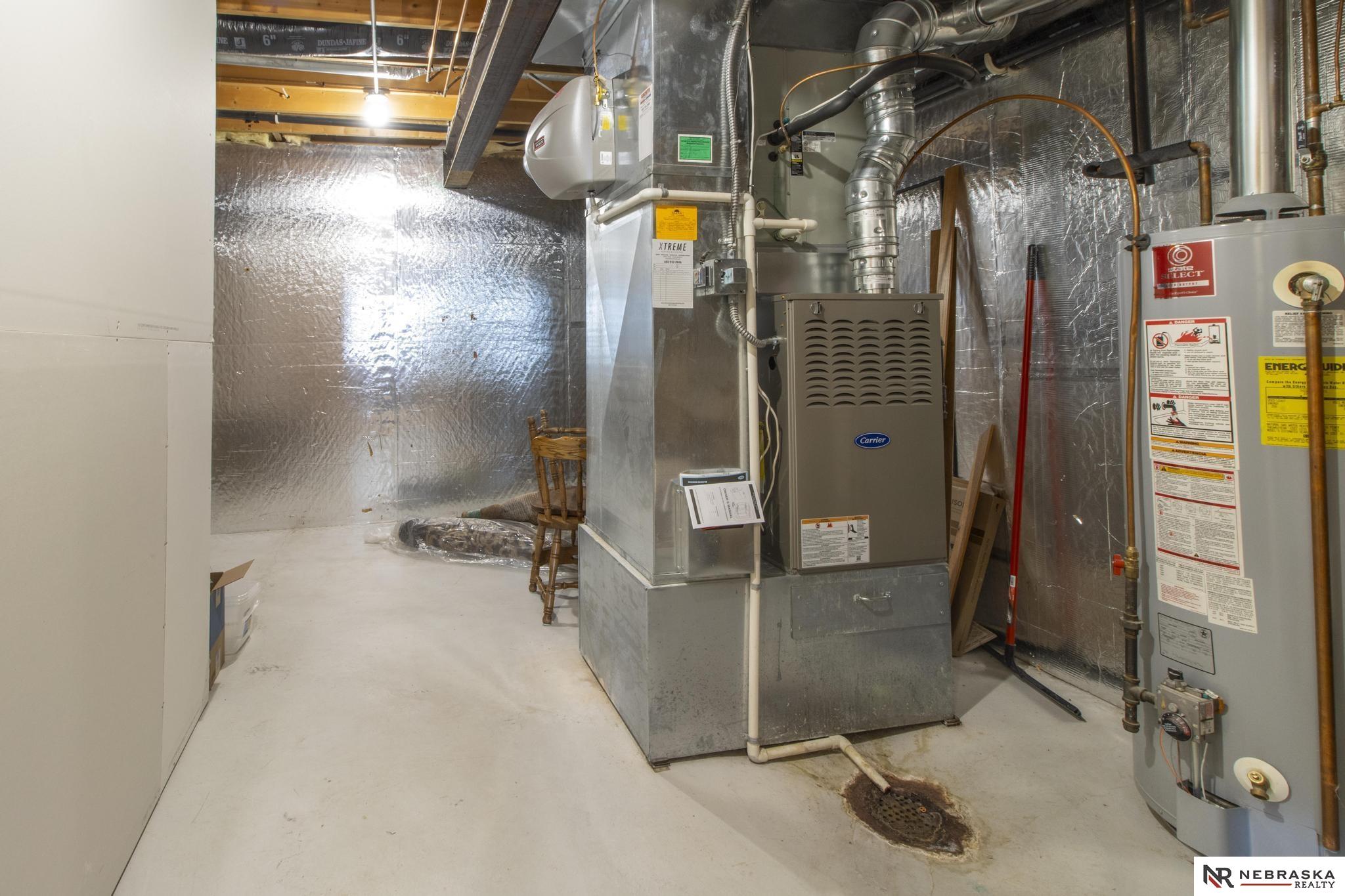 19330 H Street, Omaha, NE, 68135