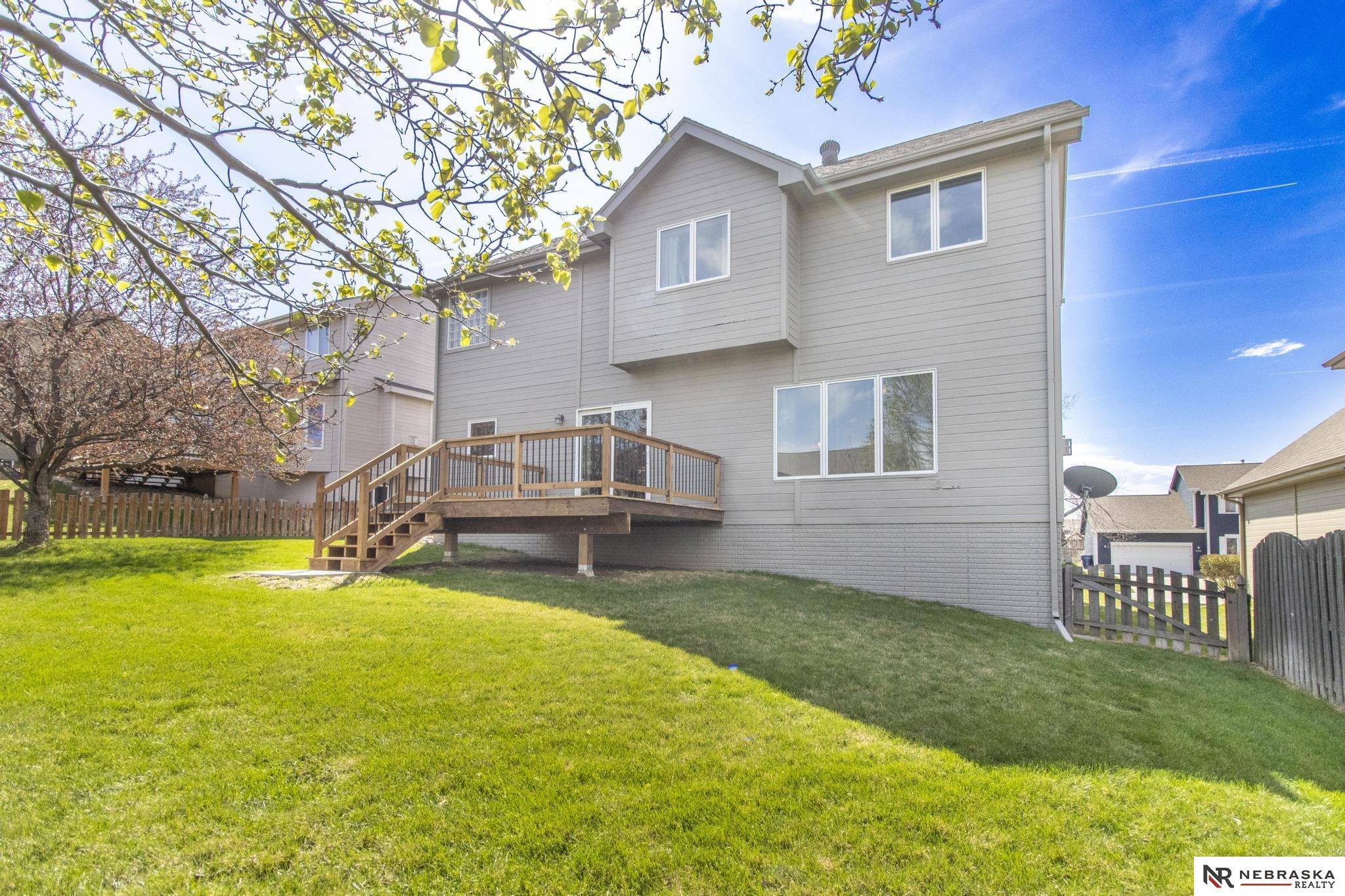 19330 H Street, Omaha, NE, 68135