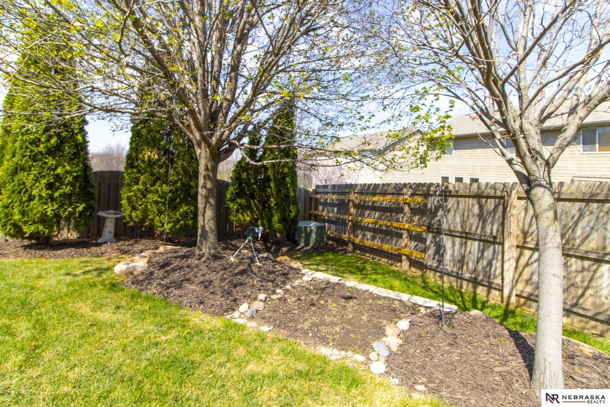 19330 H Street, Omaha, NE, 68135