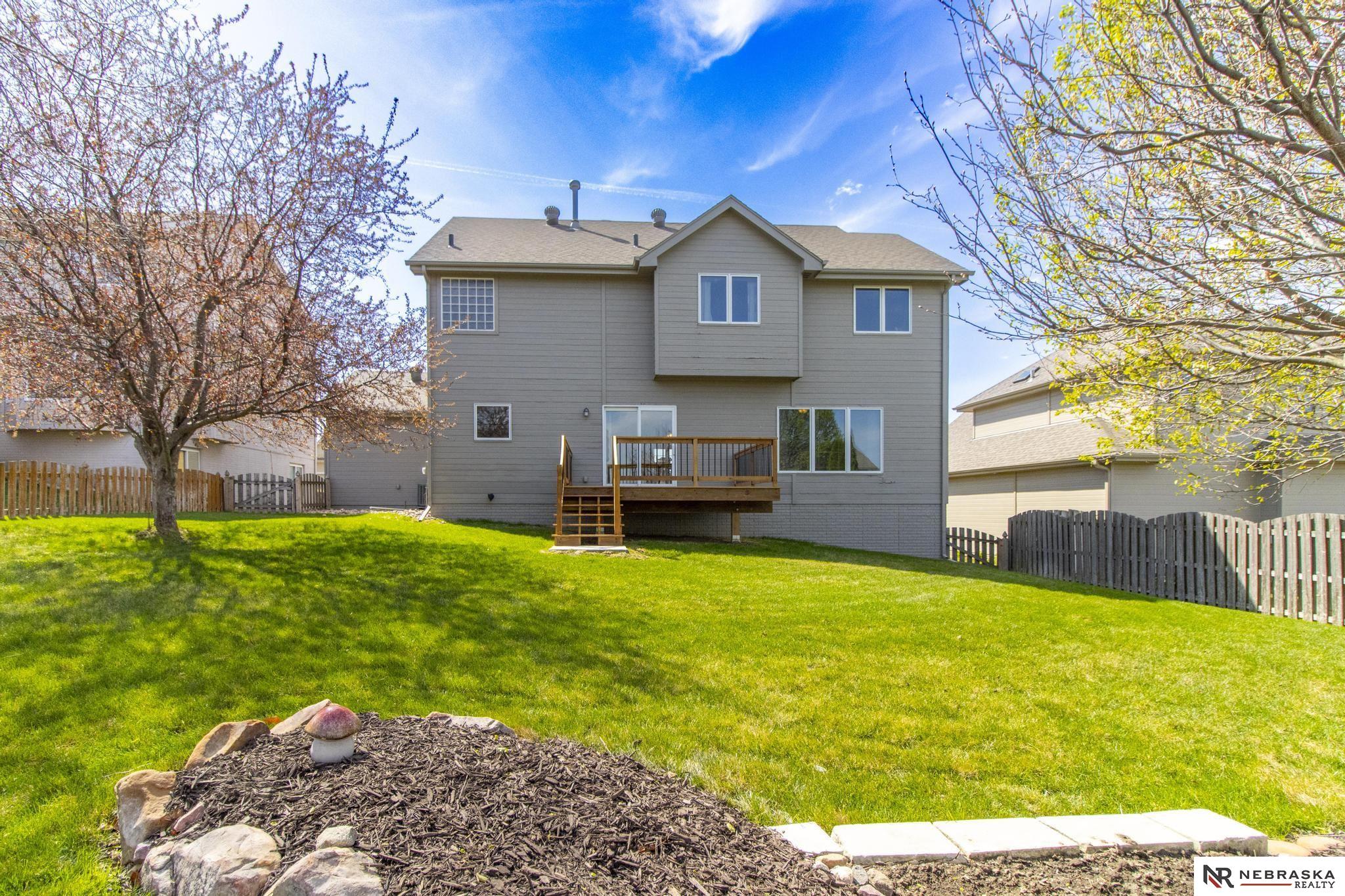 19330 H Street, Omaha, NE, 68135