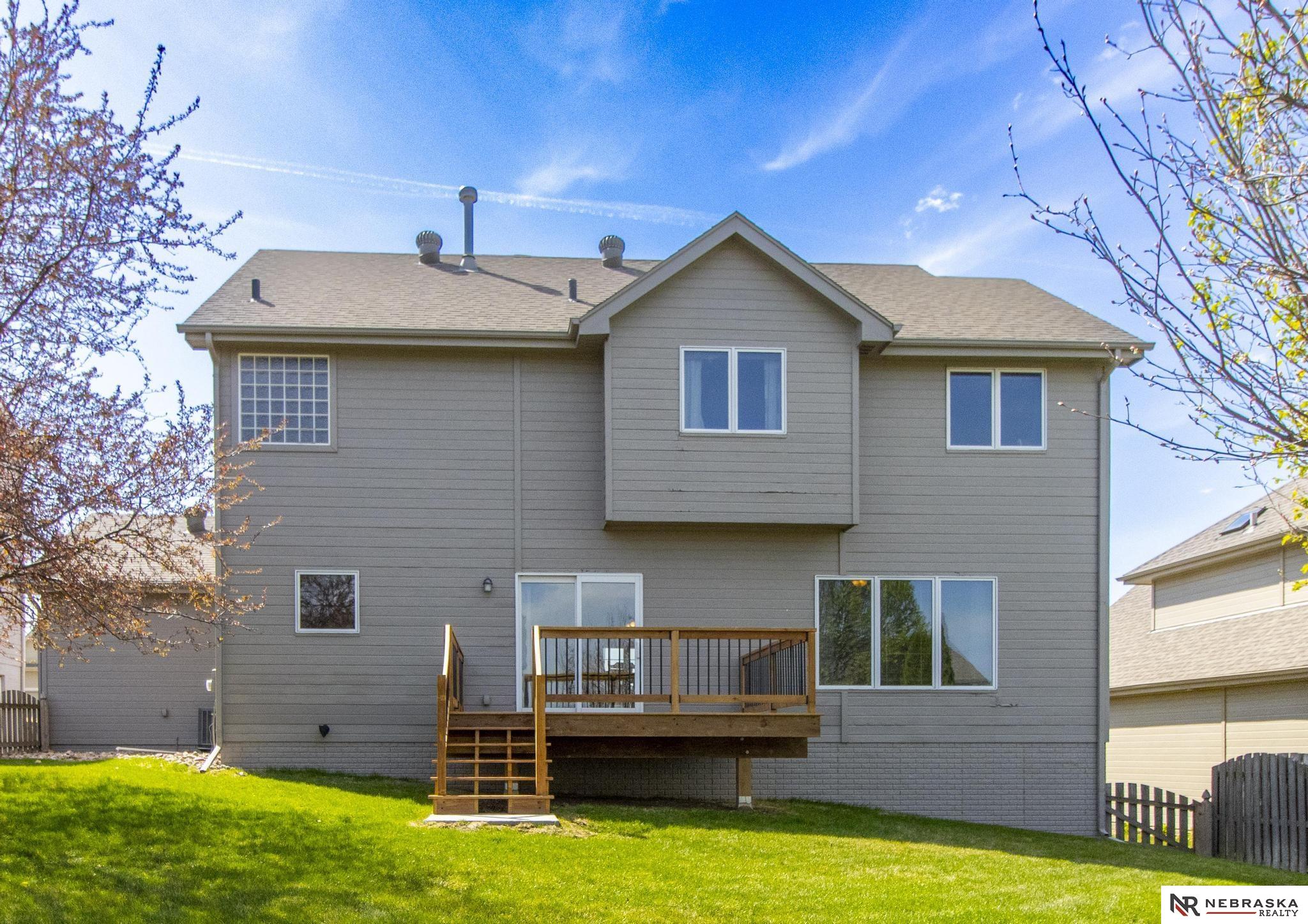 19330 H Street, Omaha, NE, 68135