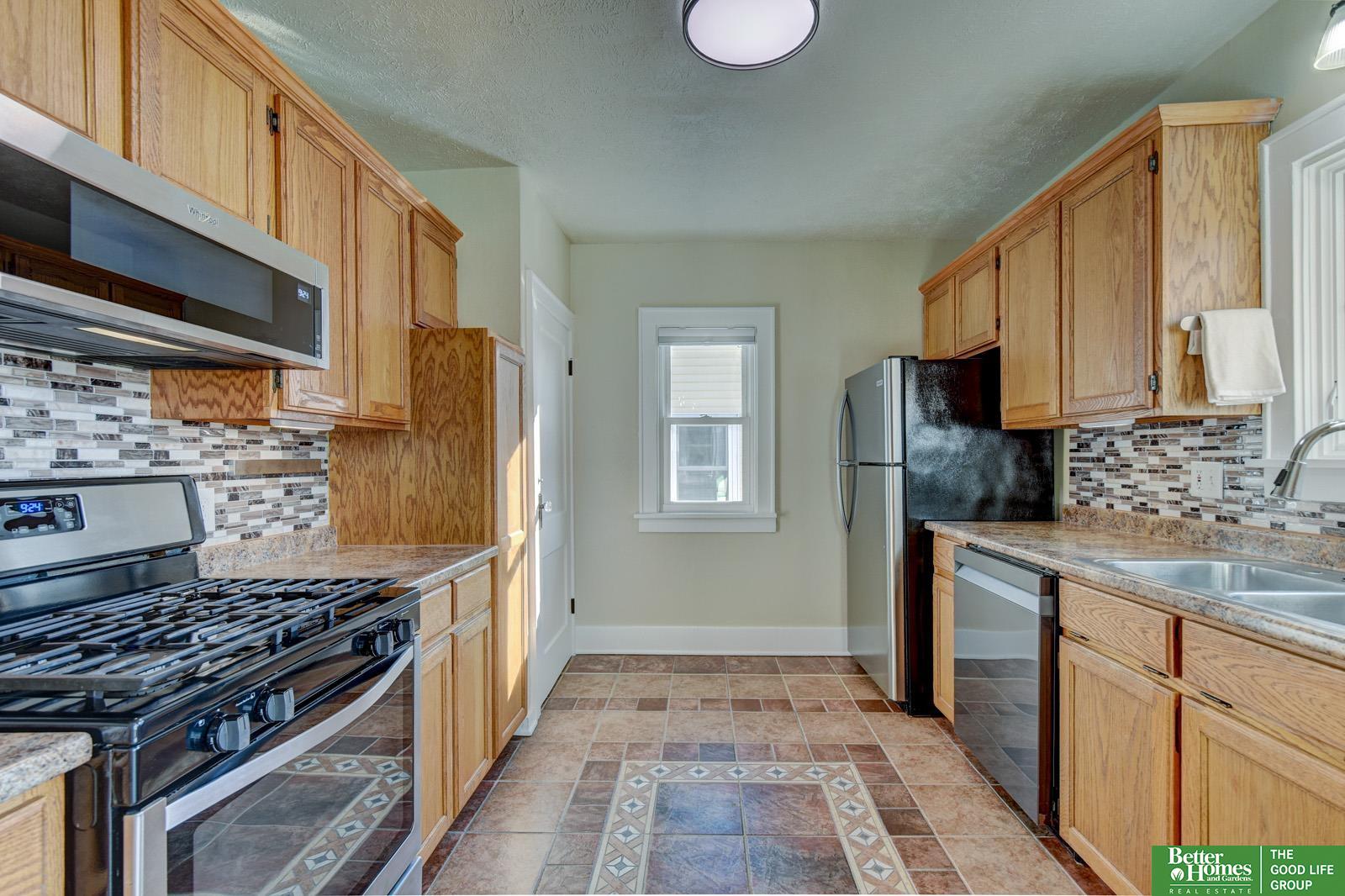 2747 Iowa Street, Omaha, NE, 68112